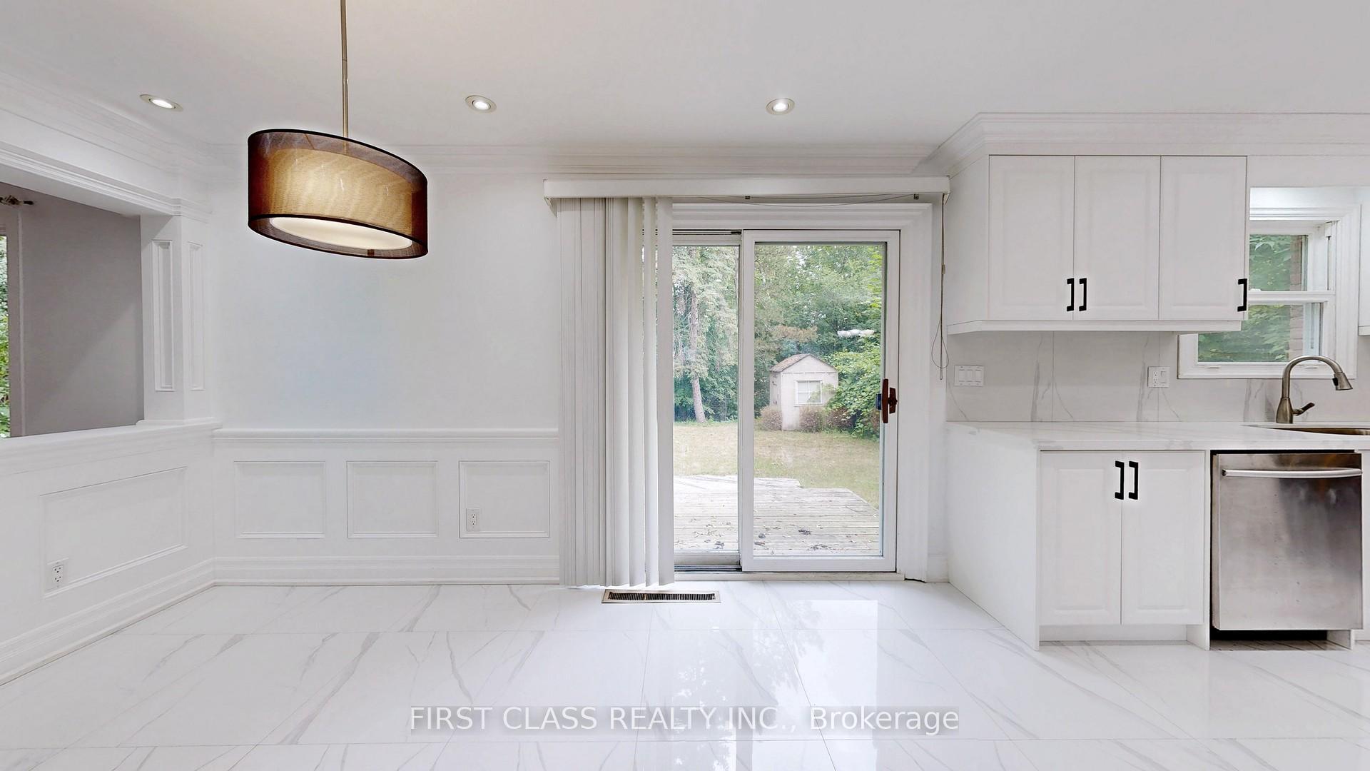 Photo 18 of 34 Ferrah Street, Markham, Unionville — HOMEH