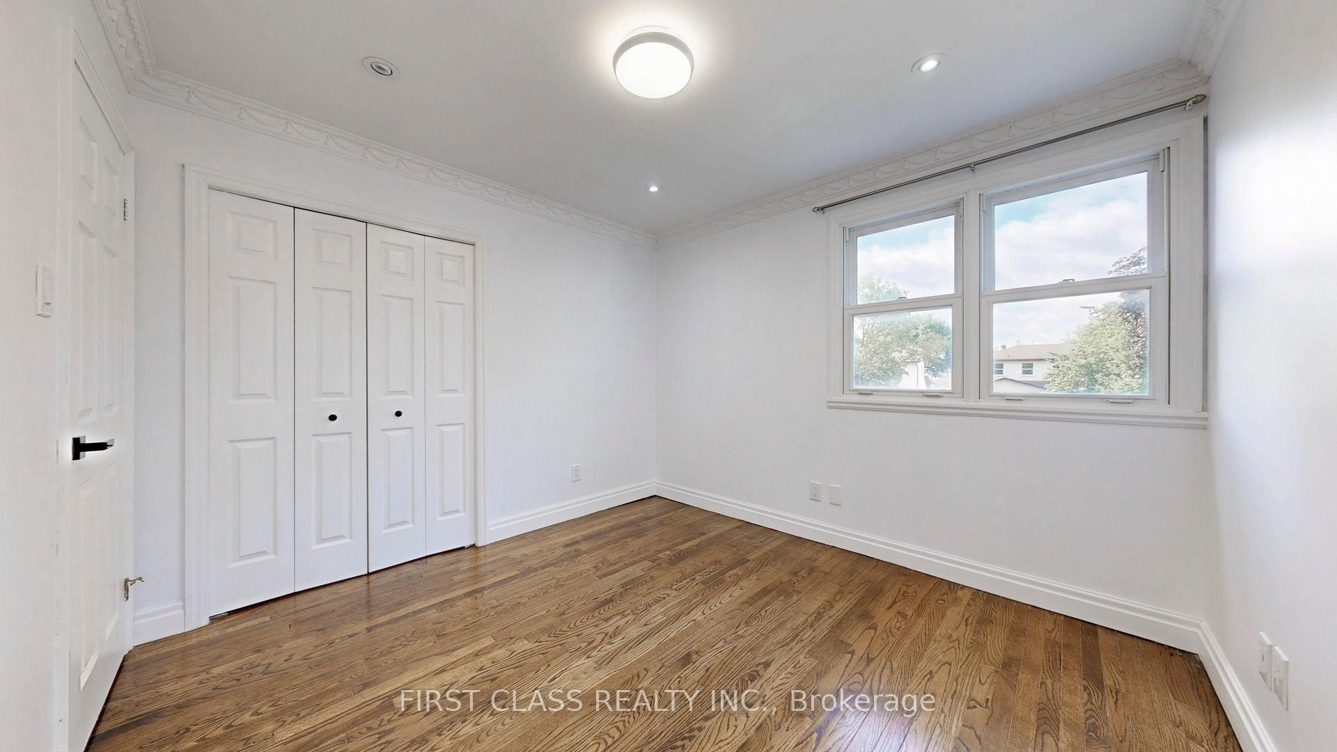 Photo 23 of 34 Ferrah Street, Markham, Unionville — HOMEH