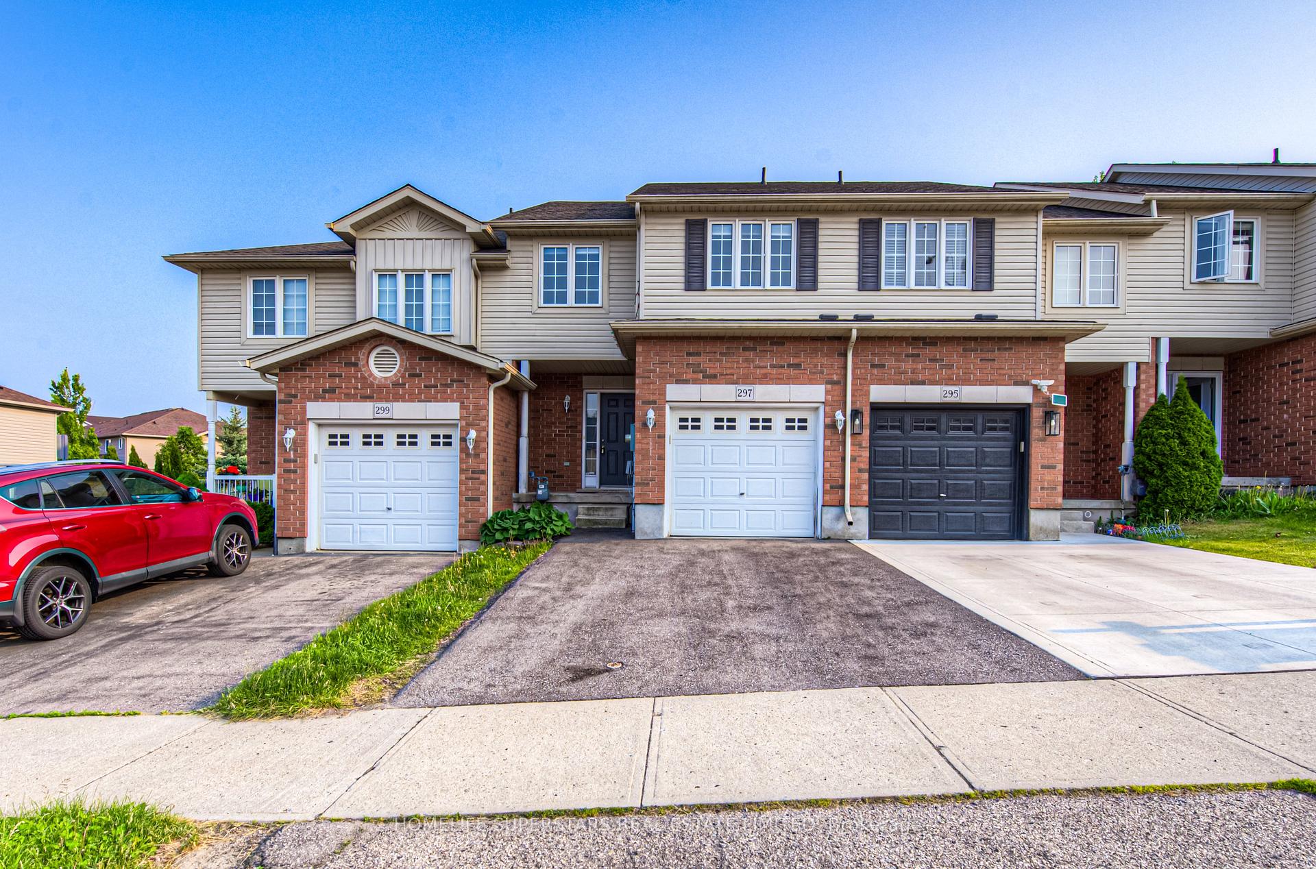 Front of 297 Briarmeadow Dr