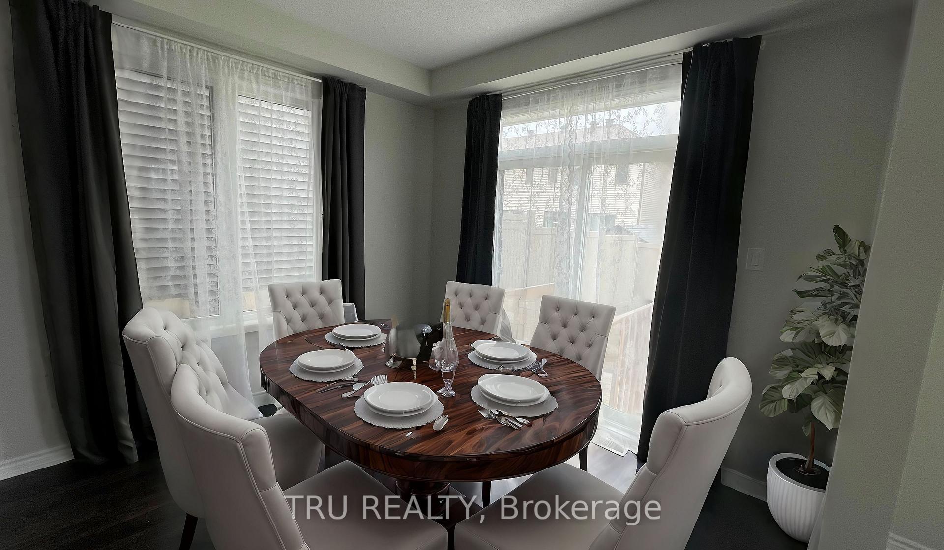 Photo 6 of 717 Brittanic Road N, Ottawa, Kanata - Emerald Meadows/Trailwest — HOMEH