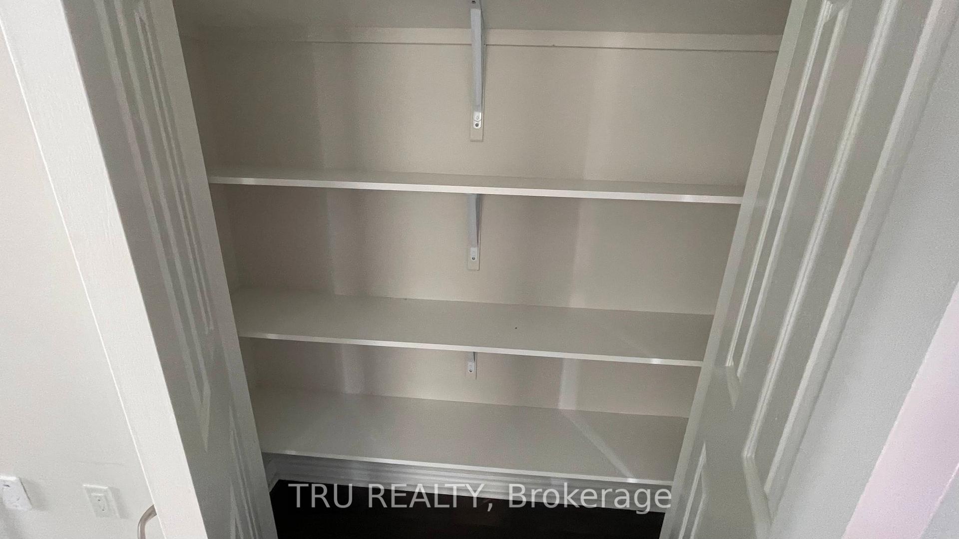 Photo 17 of 717 Brittanic Road N, Ottawa, Kanata - Emerald Meadows/Trailwest — HOMEH