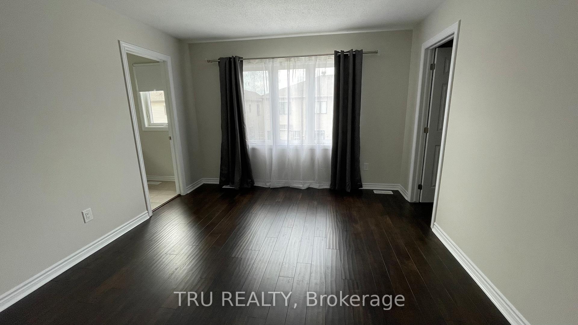 Photo 19 of 717 Brittanic Road N, Ottawa, Kanata - Emerald Meadows/Trailwest — HOMEH