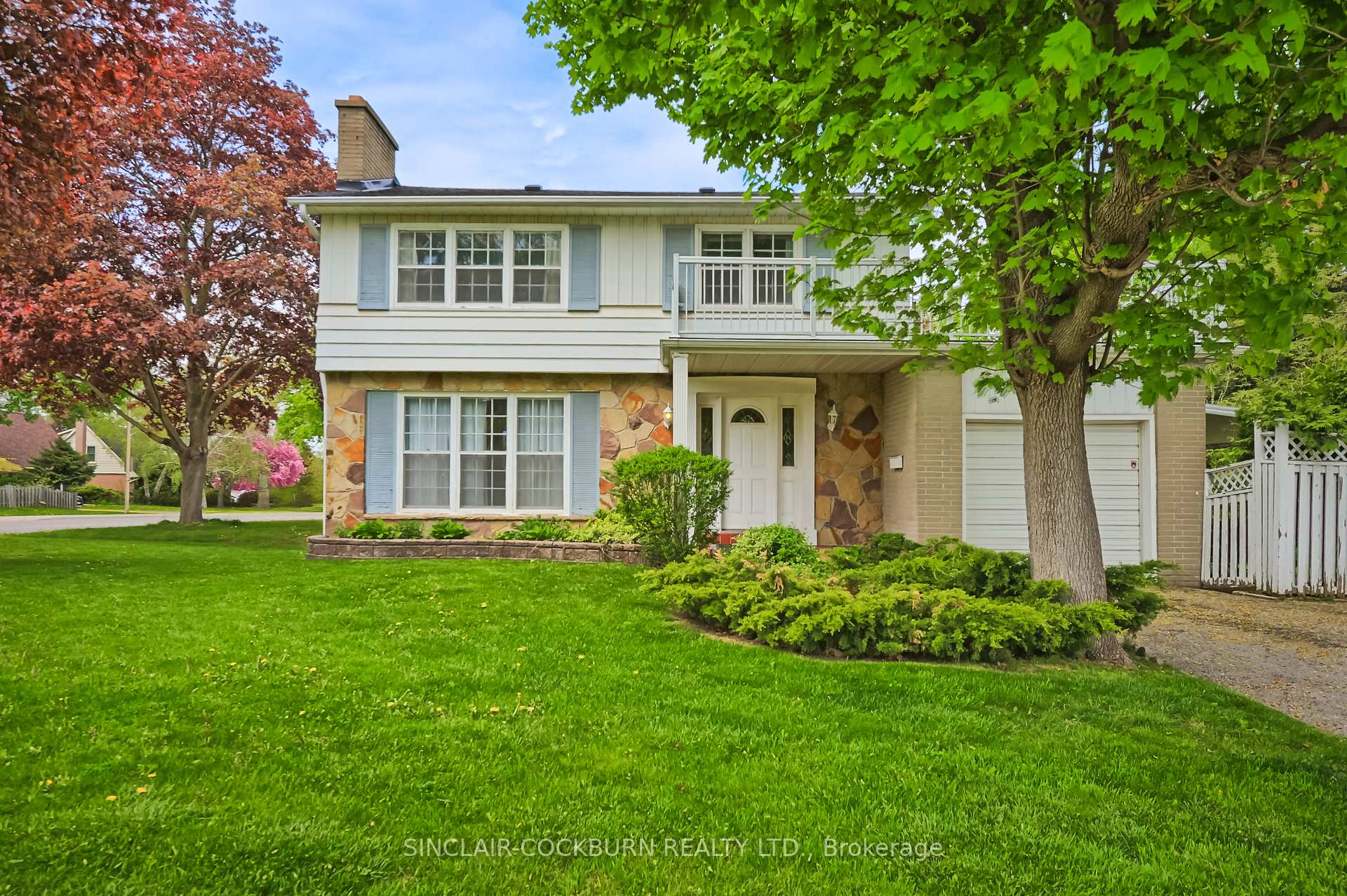 Front of 148 Grandview Avenue
