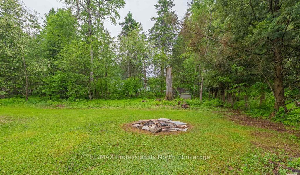 Photo 8 of 7 Stouffer Street, Minden Hills, Minden — HOMEH