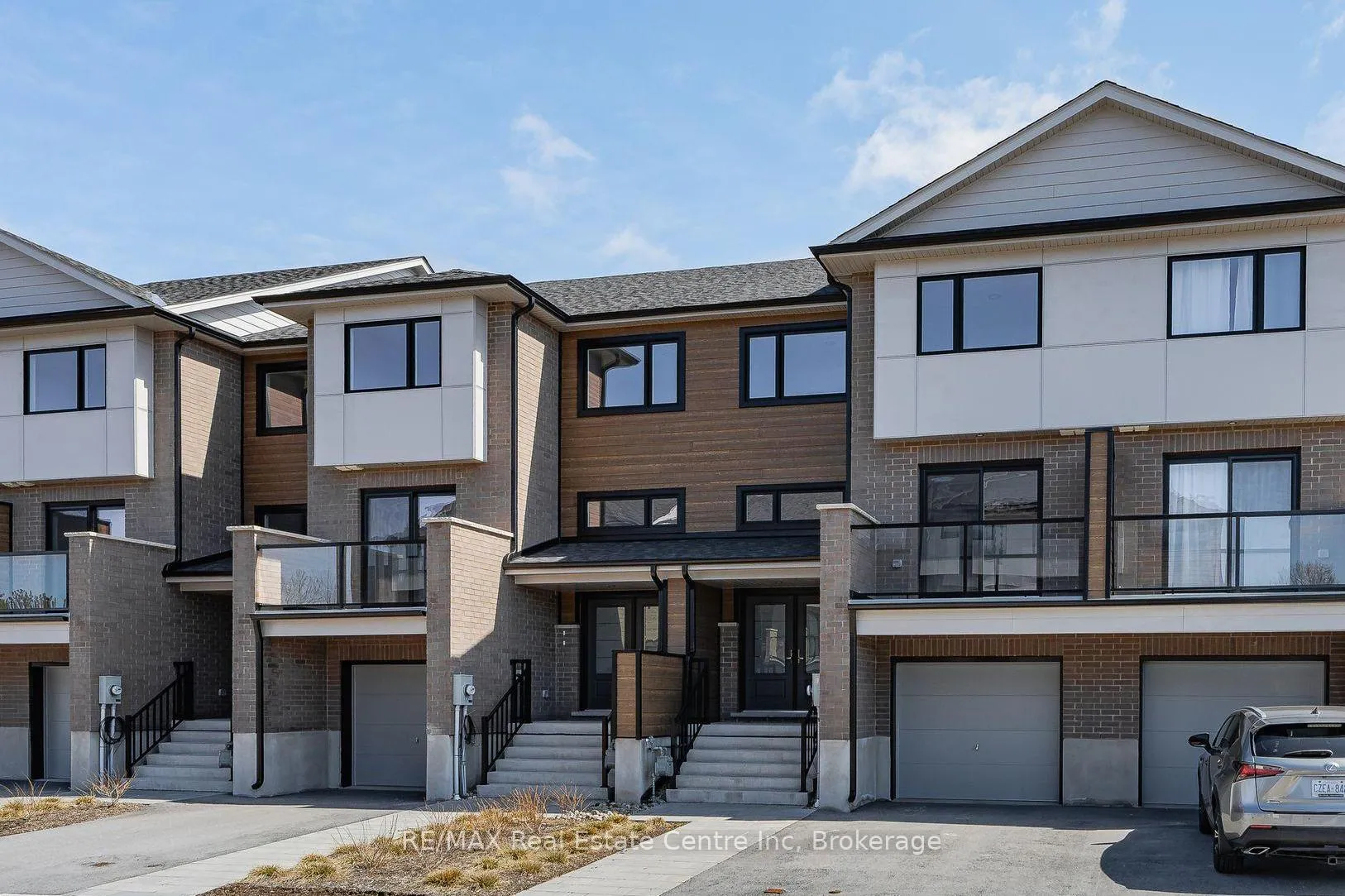 Photo 1 of Unit 8, 182 Bridge Crescent, Minto — HOMEH