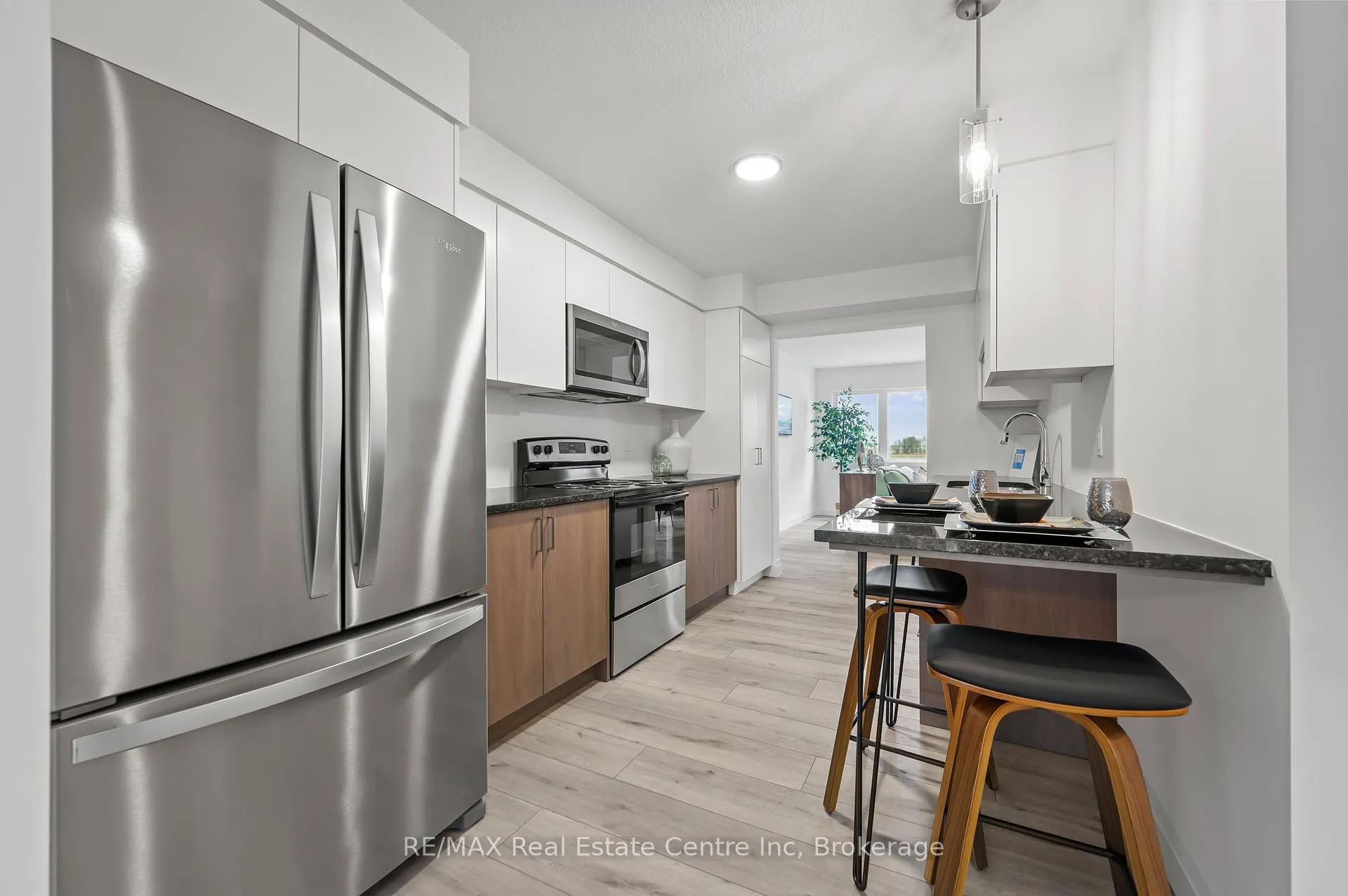 Photo 5 of Unit 8, 182 Bridge Crescent, Minto — HOMEH