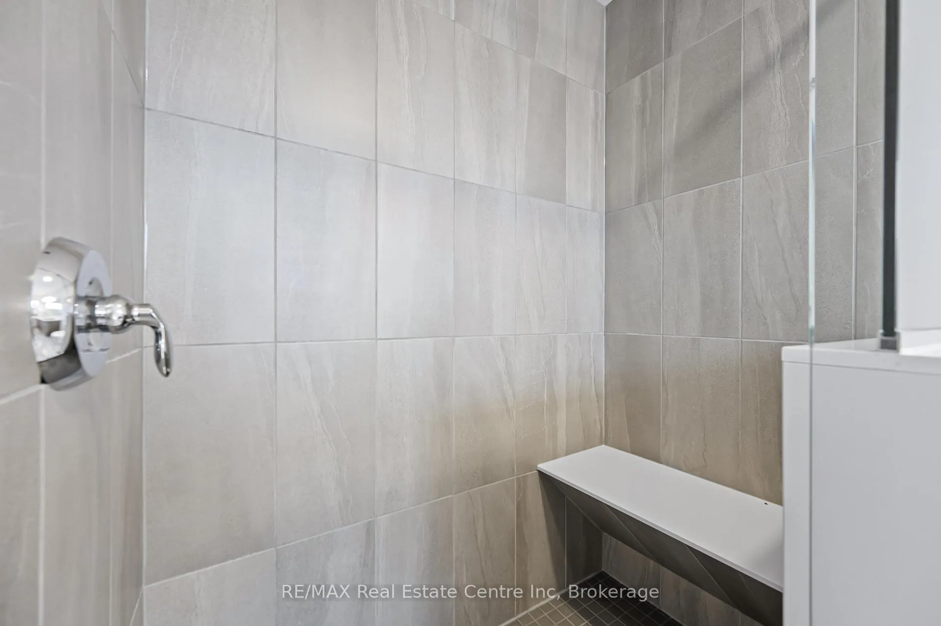 Photo 20 of Unit 8, 182 Bridge Crescent, Minto — HOMEH