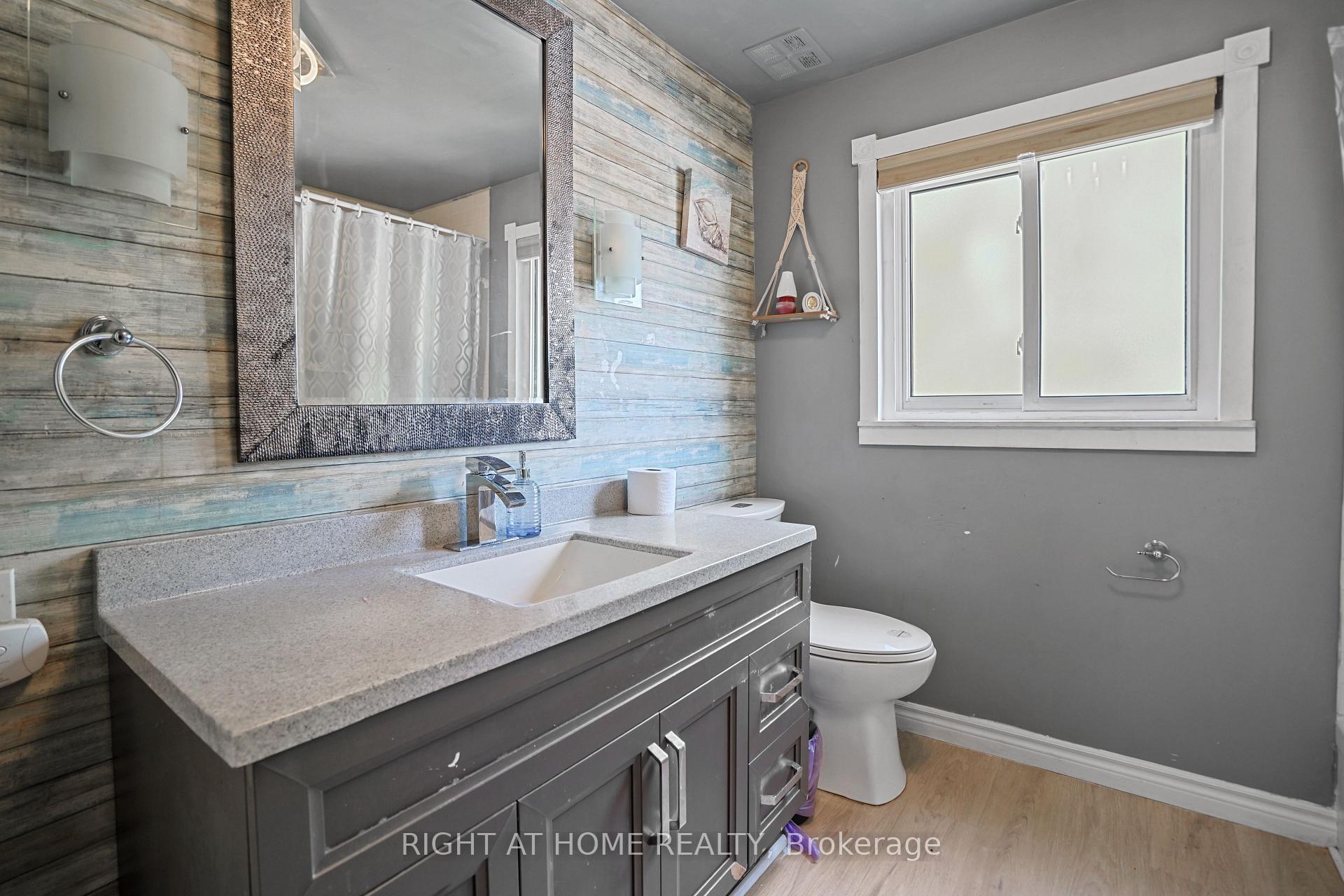 Photo 13 of 82 Dreger Avenue S, Kitchener — HOMEH
