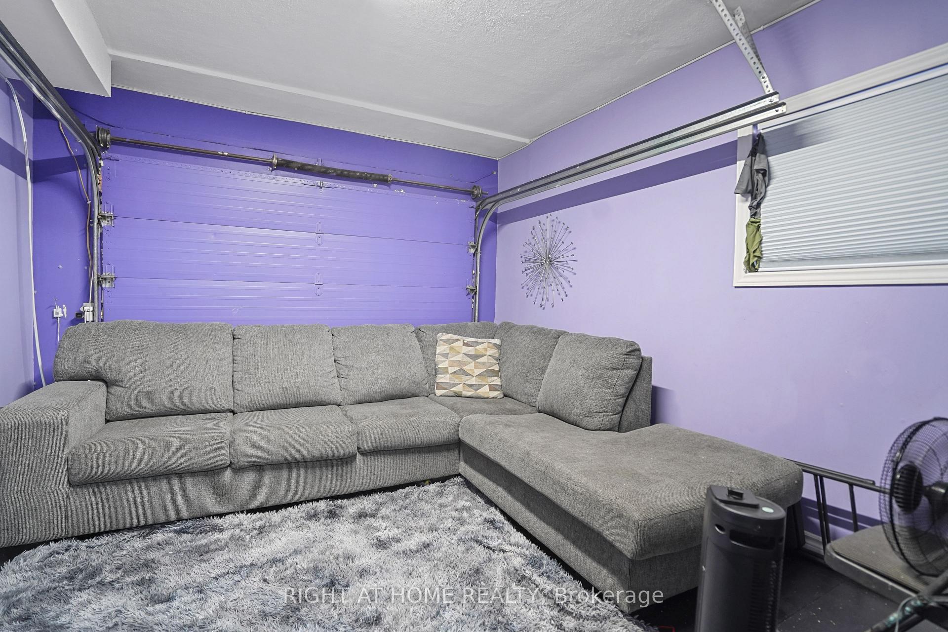 Photo 20 of 82 Dreger Avenue S, Kitchener — HOMEH