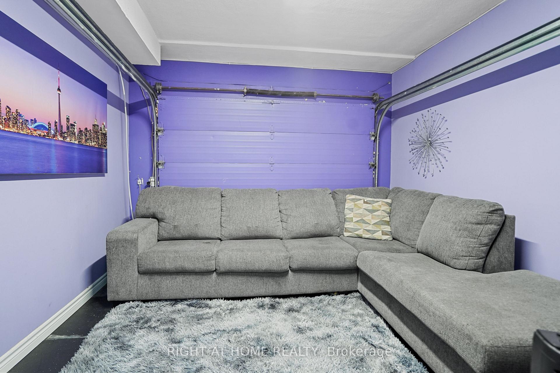 Photo 21 of 82 Dreger Avenue S, Kitchener — HOMEH