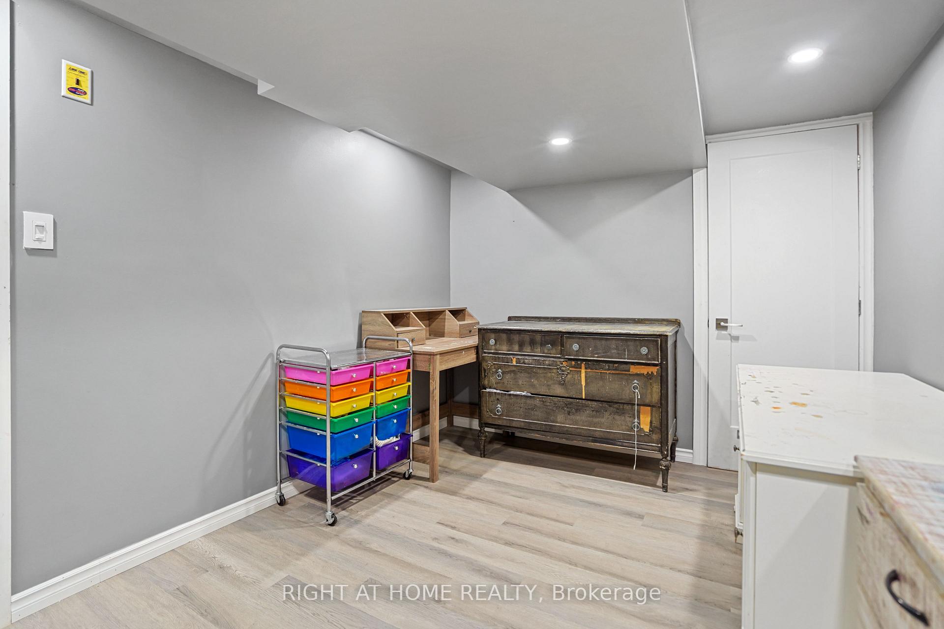 Photo 27 of 82 Dreger Avenue S, Kitchener — HOMEH