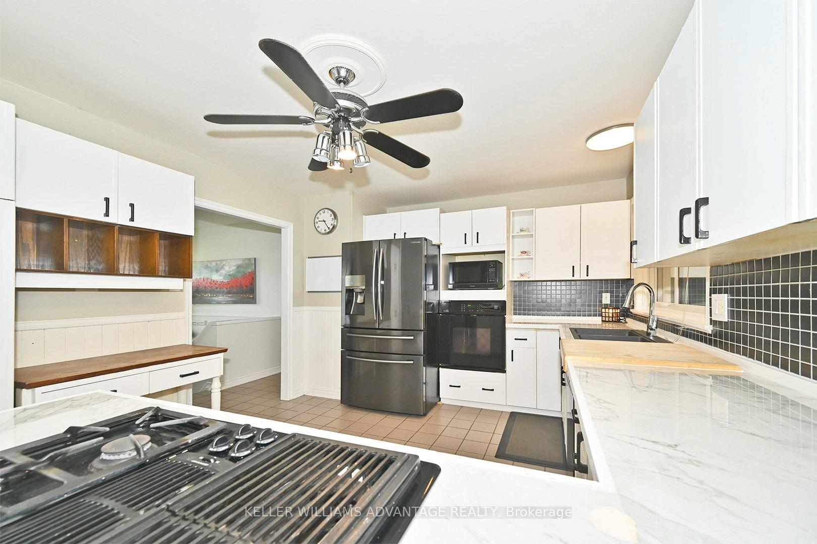 Photo 6 of 213 Sunset Crescent, Innisfil, Stroud — HOMEH