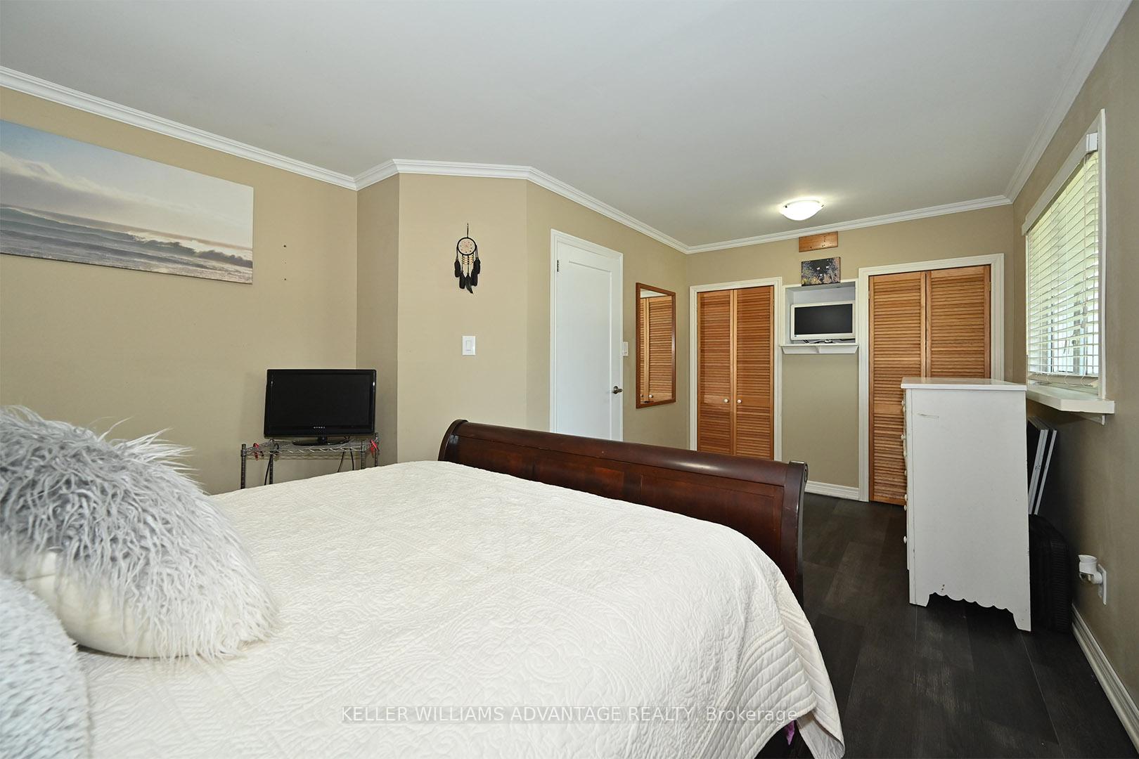 Photo 16 of 213 Sunset Crescent, Innisfil, Stroud — HOMEH