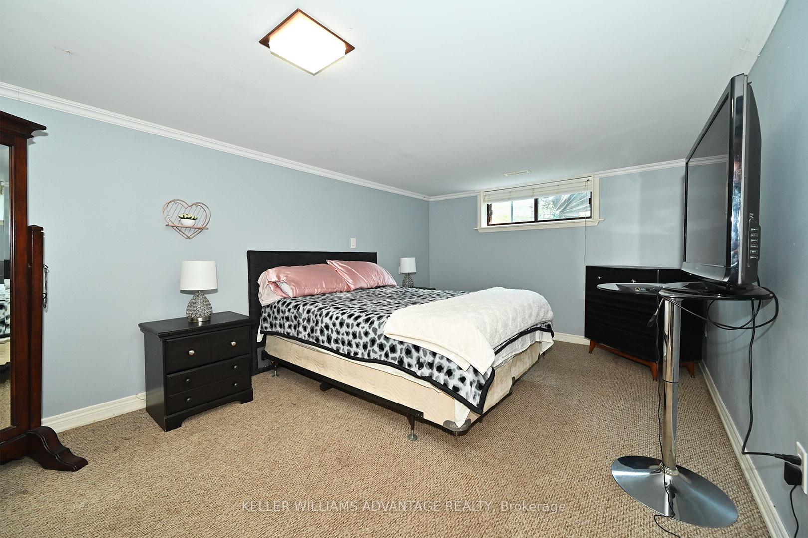 Photo 23 of 213 Sunset Crescent, Innisfil, Stroud — HOMEH