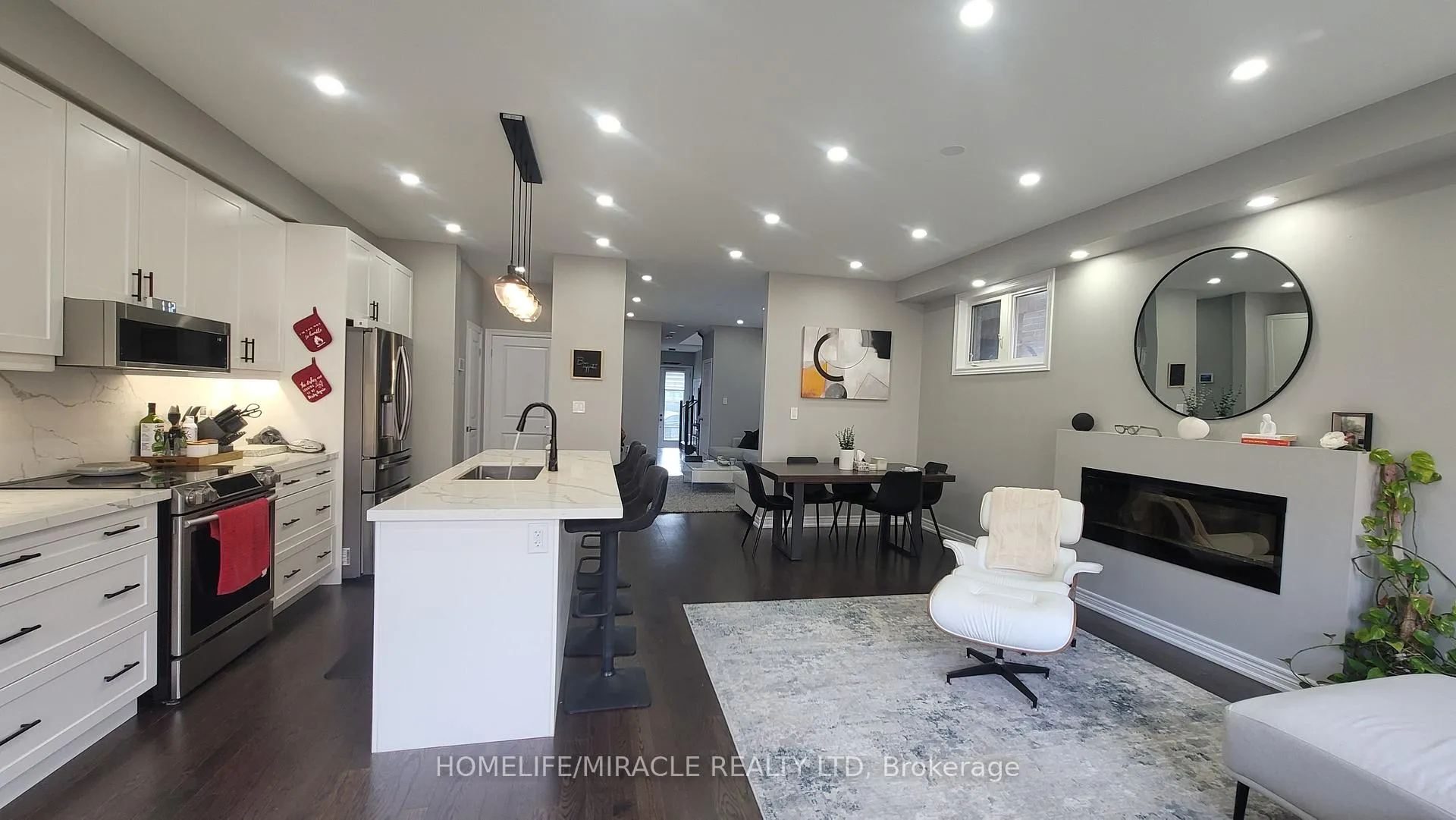 Photo 9 of 1319 Chee Chee Landing, Milton, Ford — HOMEH