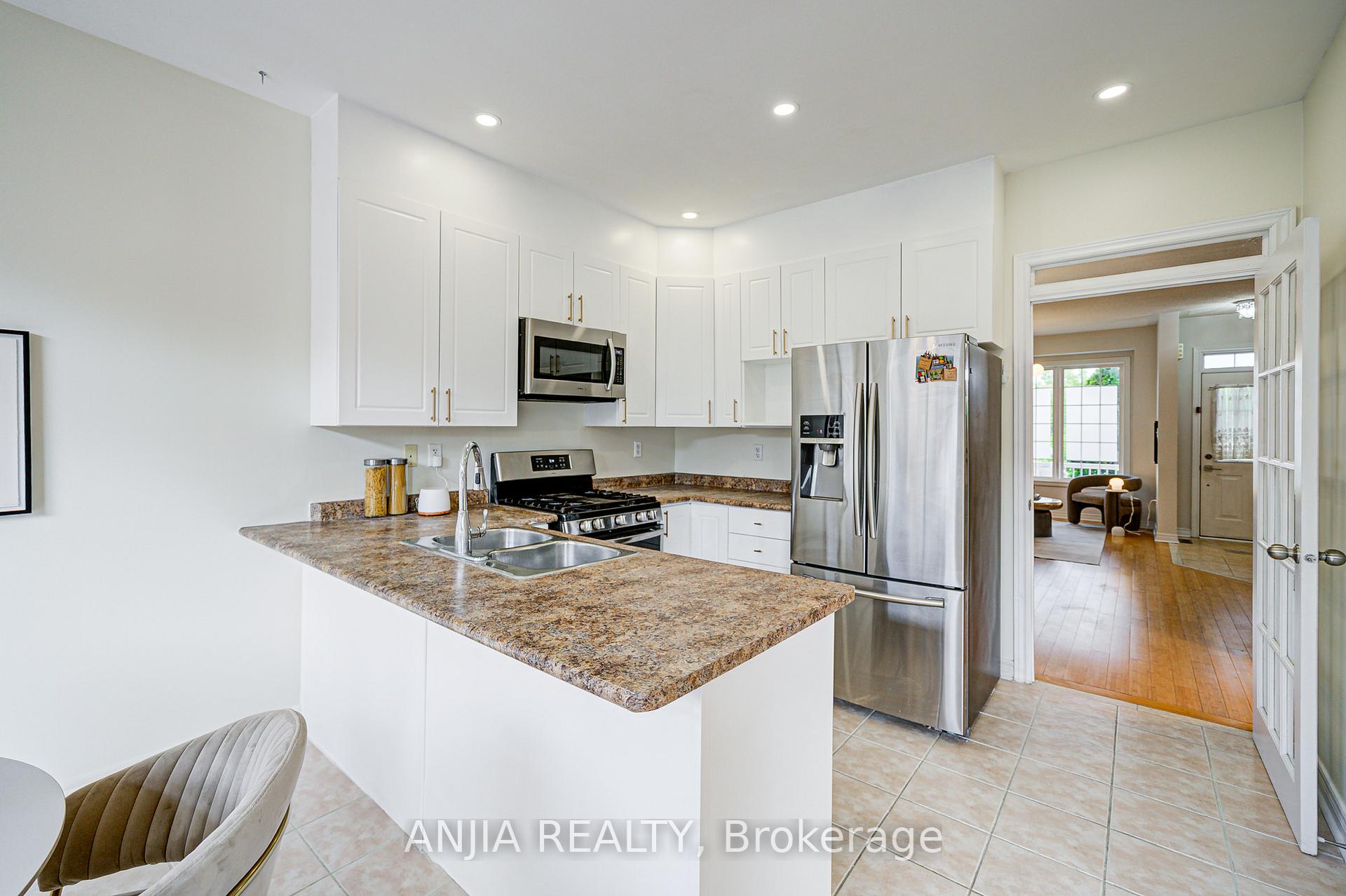 Photo 15 of 140 Edward Jefferys Avenue, Markham, Wismer — HOMEH