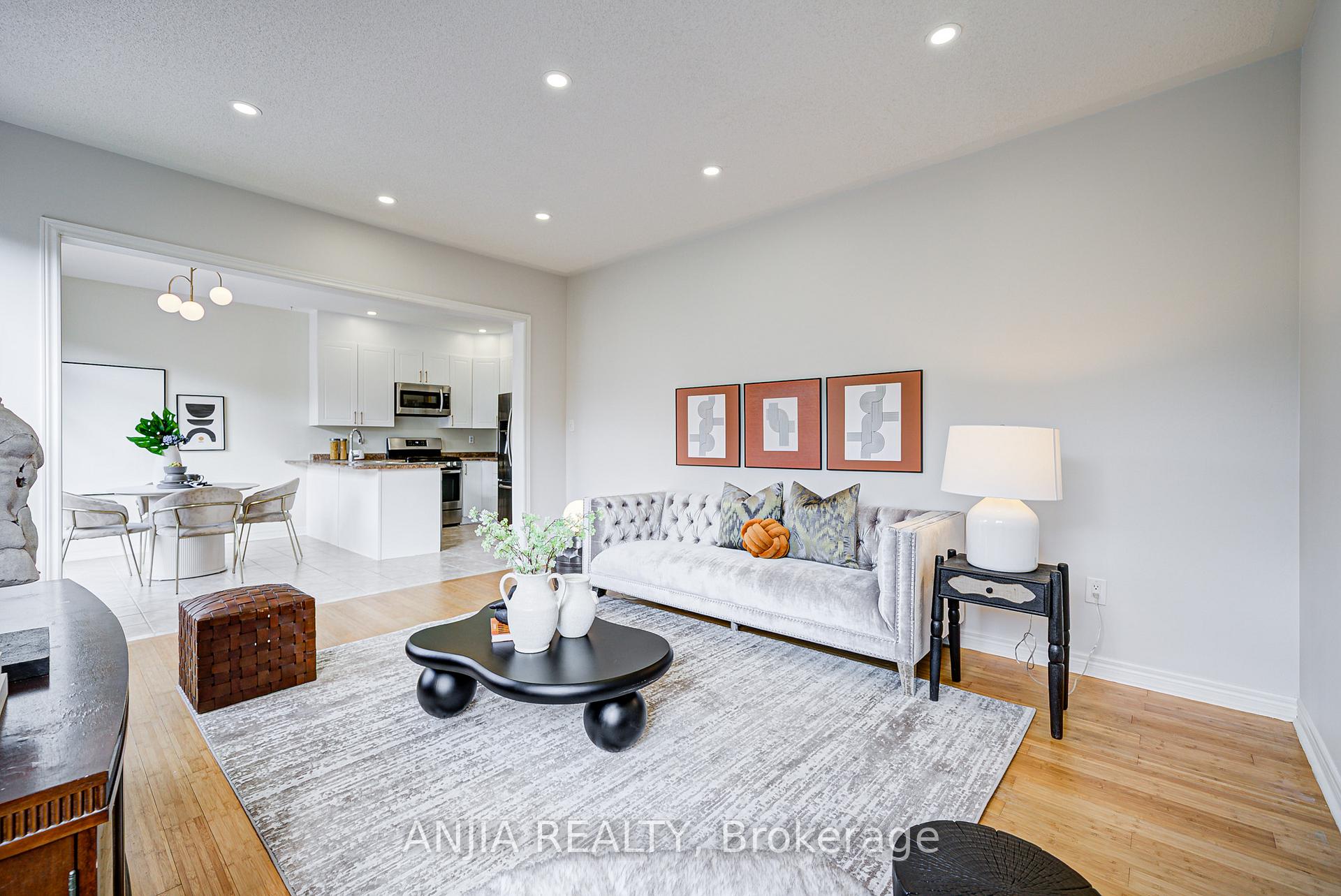 Photo 23 of 140 Edward Jefferys Avenue, Markham, Wismer — HOMEH