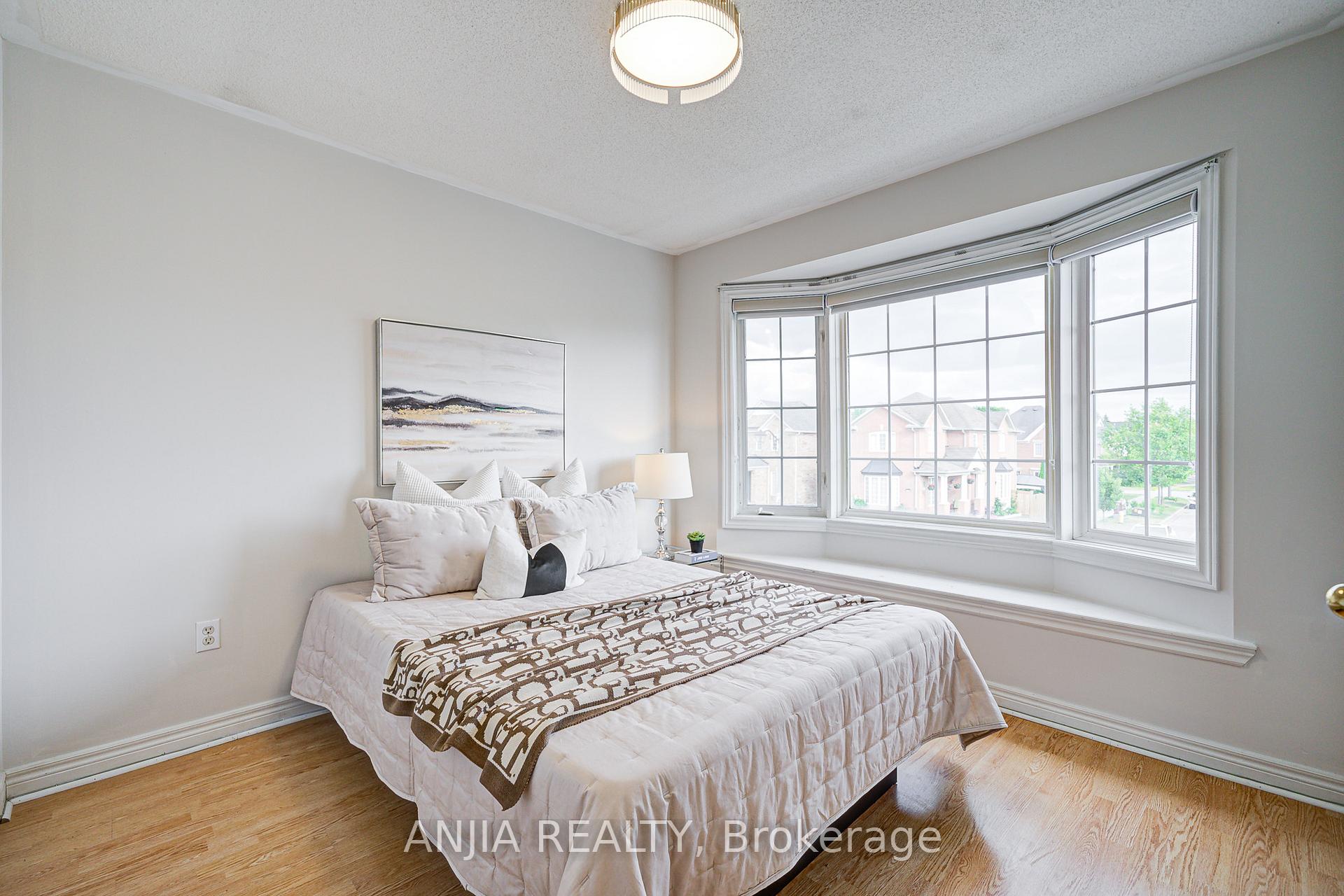 Photo 28 of 140 Edward Jefferys Avenue, Markham, Wismer — HOMEH