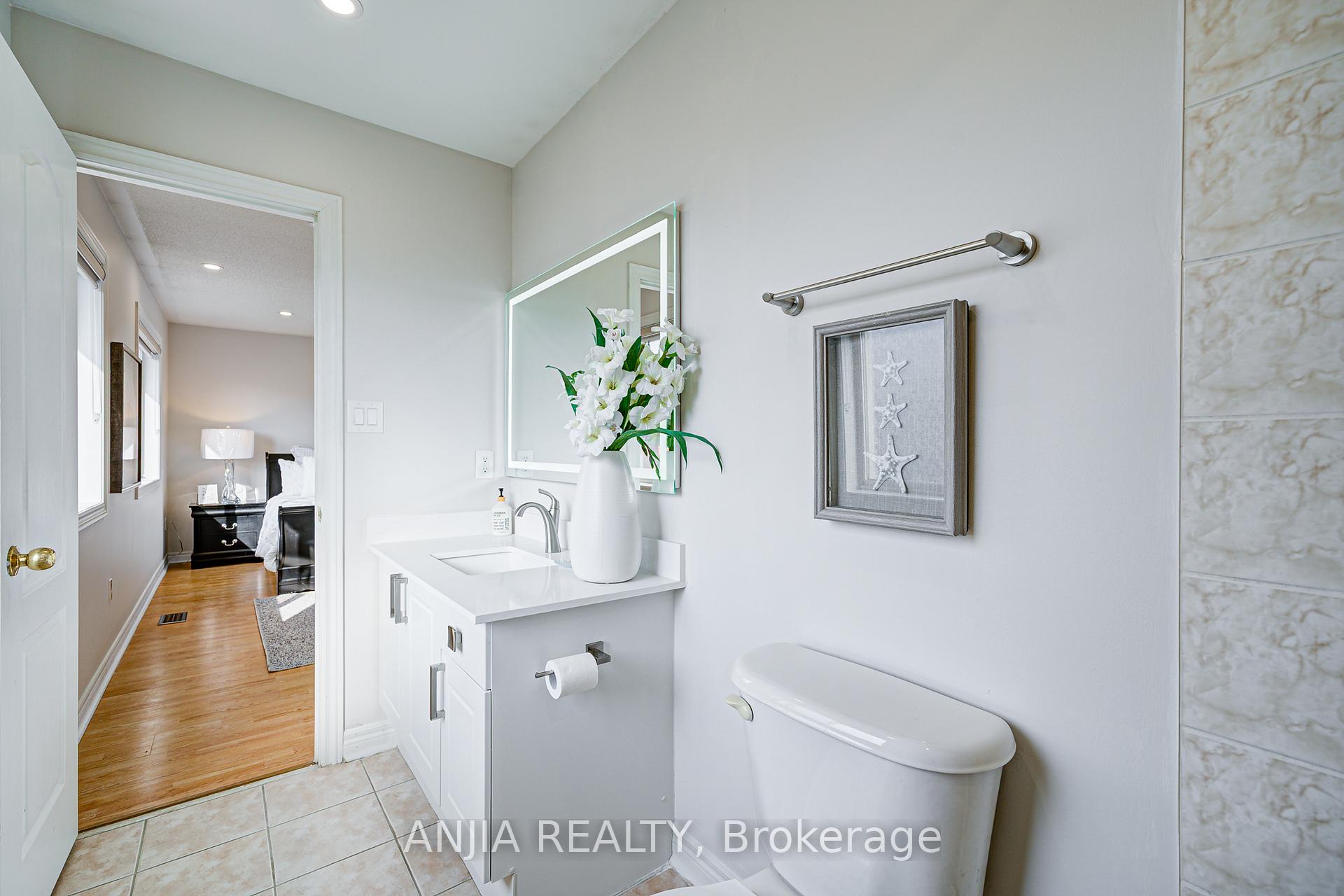 Photo 38 of 140 Edward Jefferys Avenue, Markham, Wismer — HOMEH