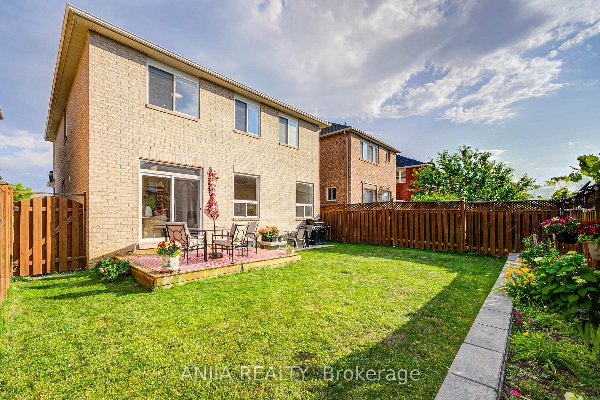 Photo 48 of 140 Edward Jefferys Avenue, Markham, Wismer — HOMEH