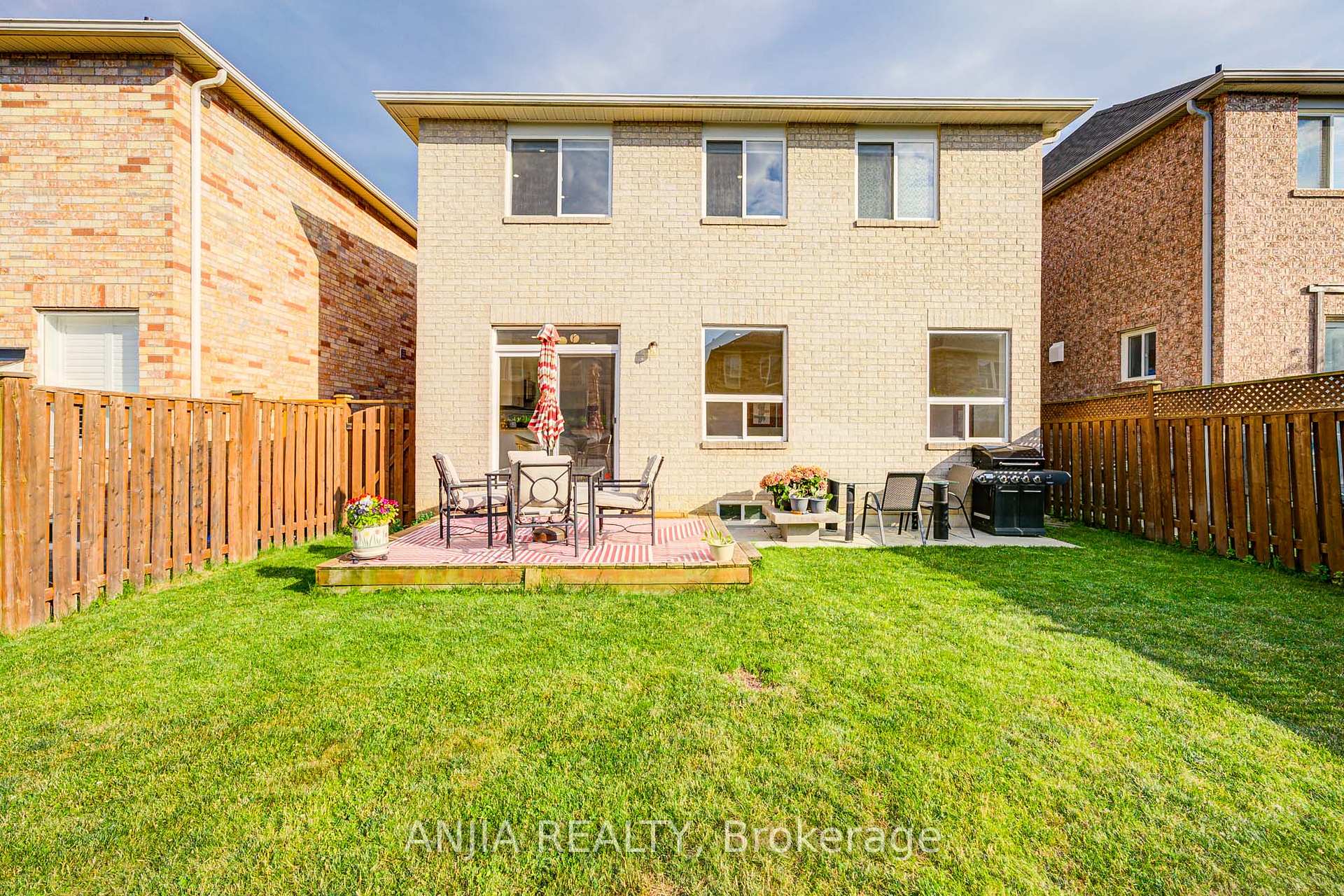 Photo 49 of 140 Edward Jefferys Avenue, Markham, Wismer — HOMEH