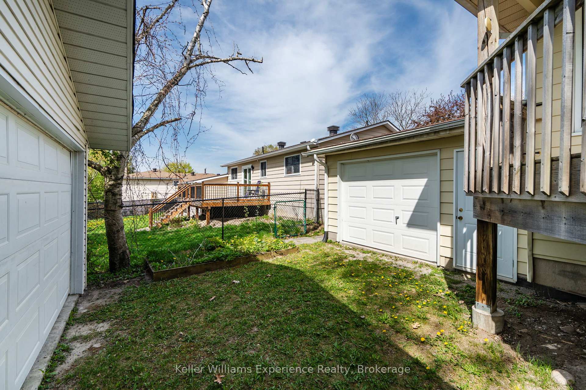 Photo 3 of 309 Lescaut Road, Midland — HOMEH