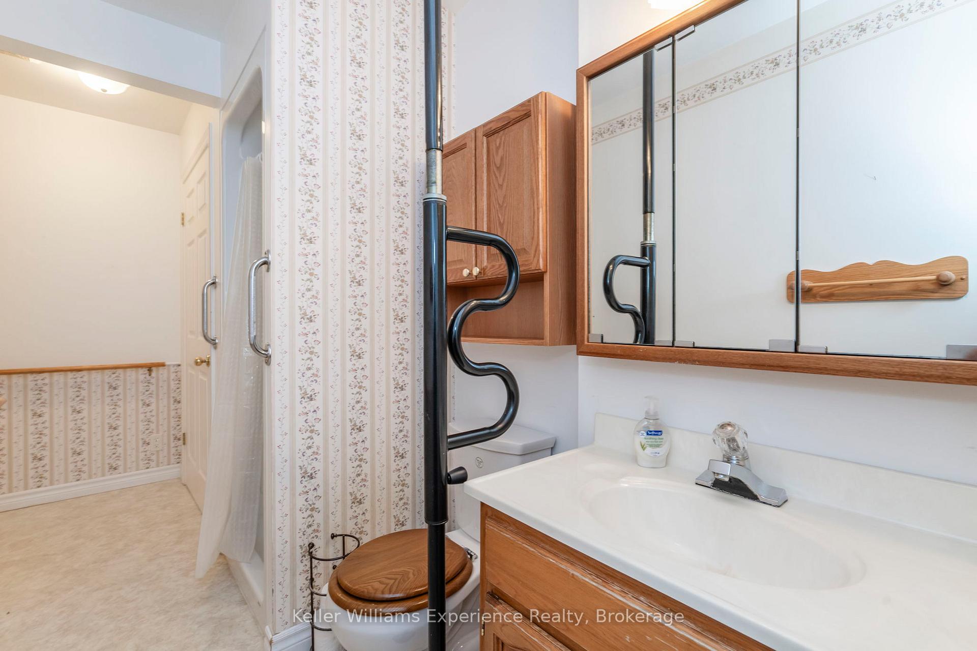 Photo 14 of 309 Lescaut Road, Midland — HOMEH