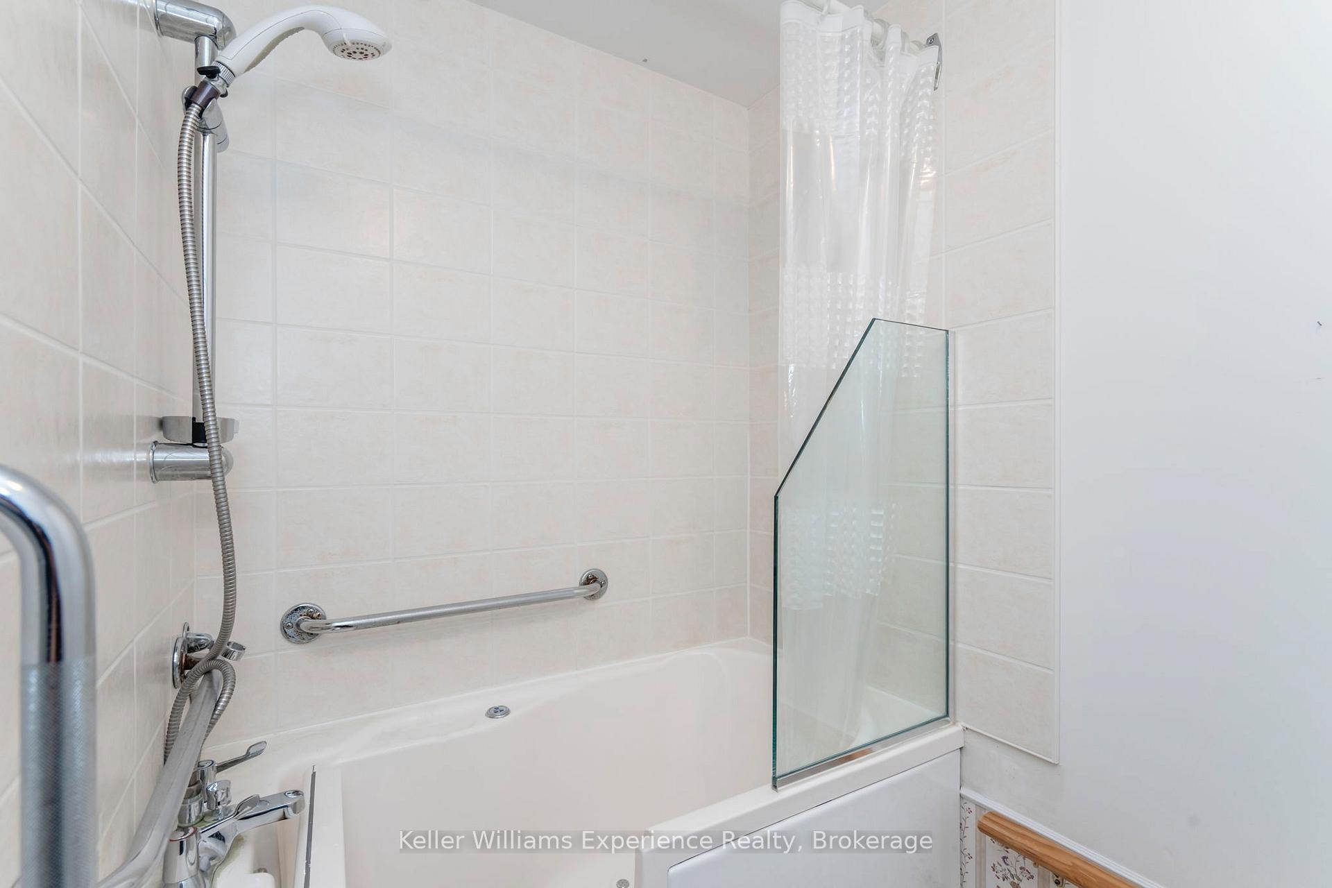 Photo 15 of 309 Lescaut Road, Midland — HOMEH