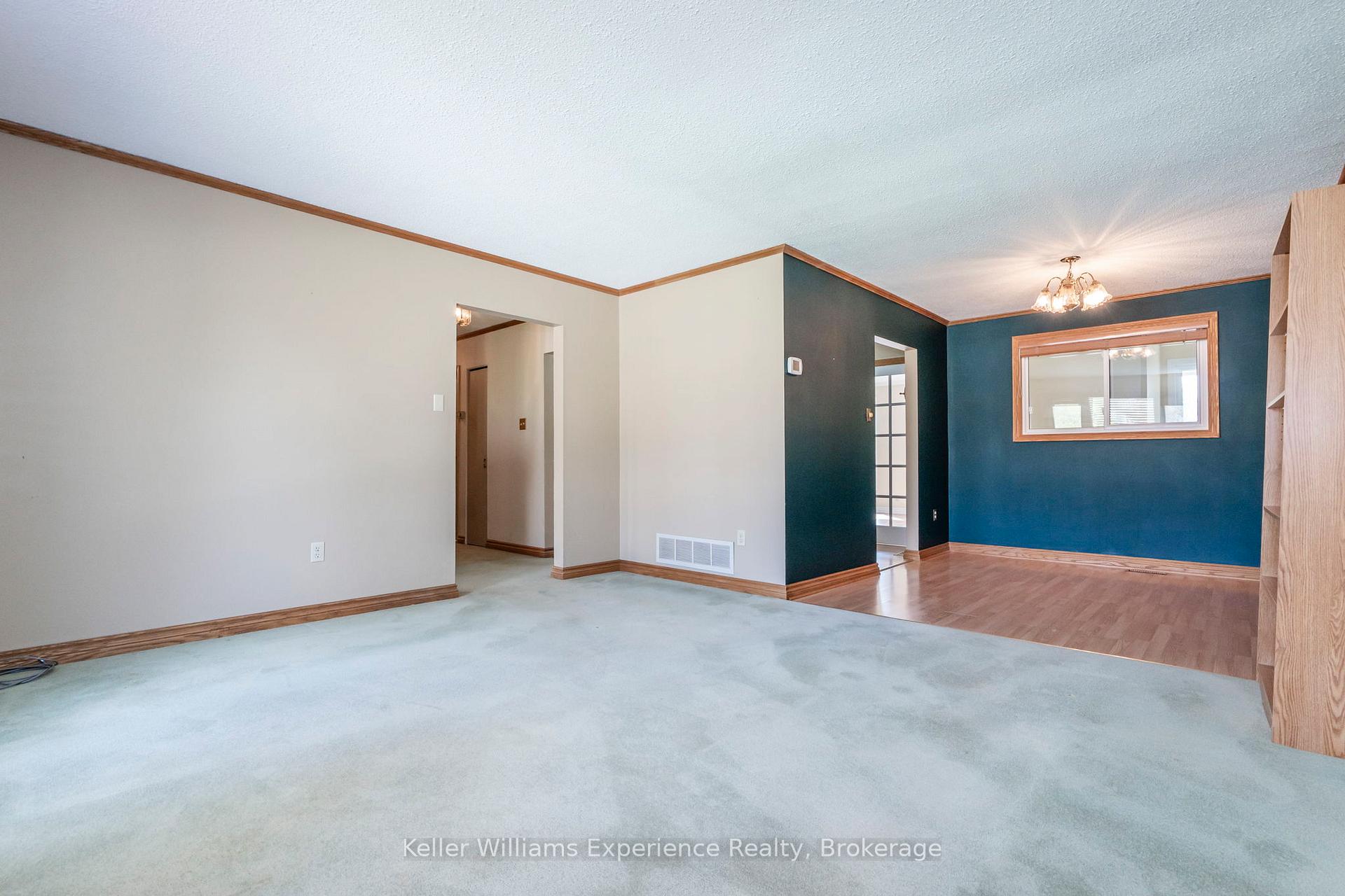 Photo 16 of 309 Lescaut Road, Midland — HOMEH