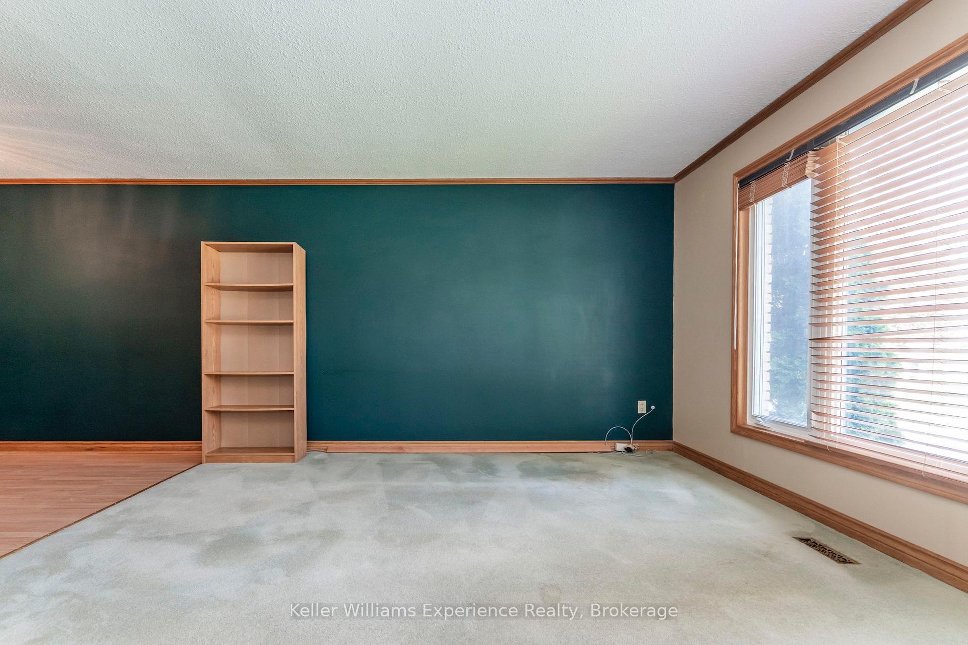 Photo 17 of 309 Lescaut Road, Midland — HOMEH