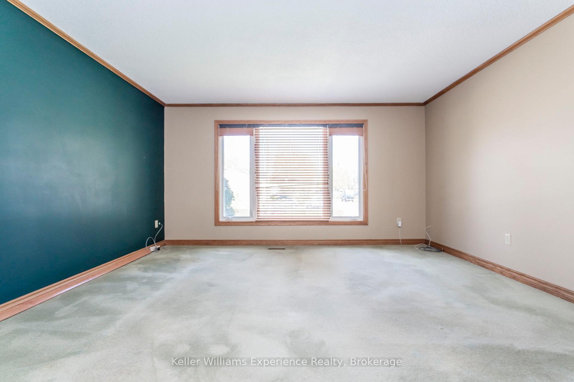 Photo 20 of 309 Lescaut Road, Midland — HOMEH