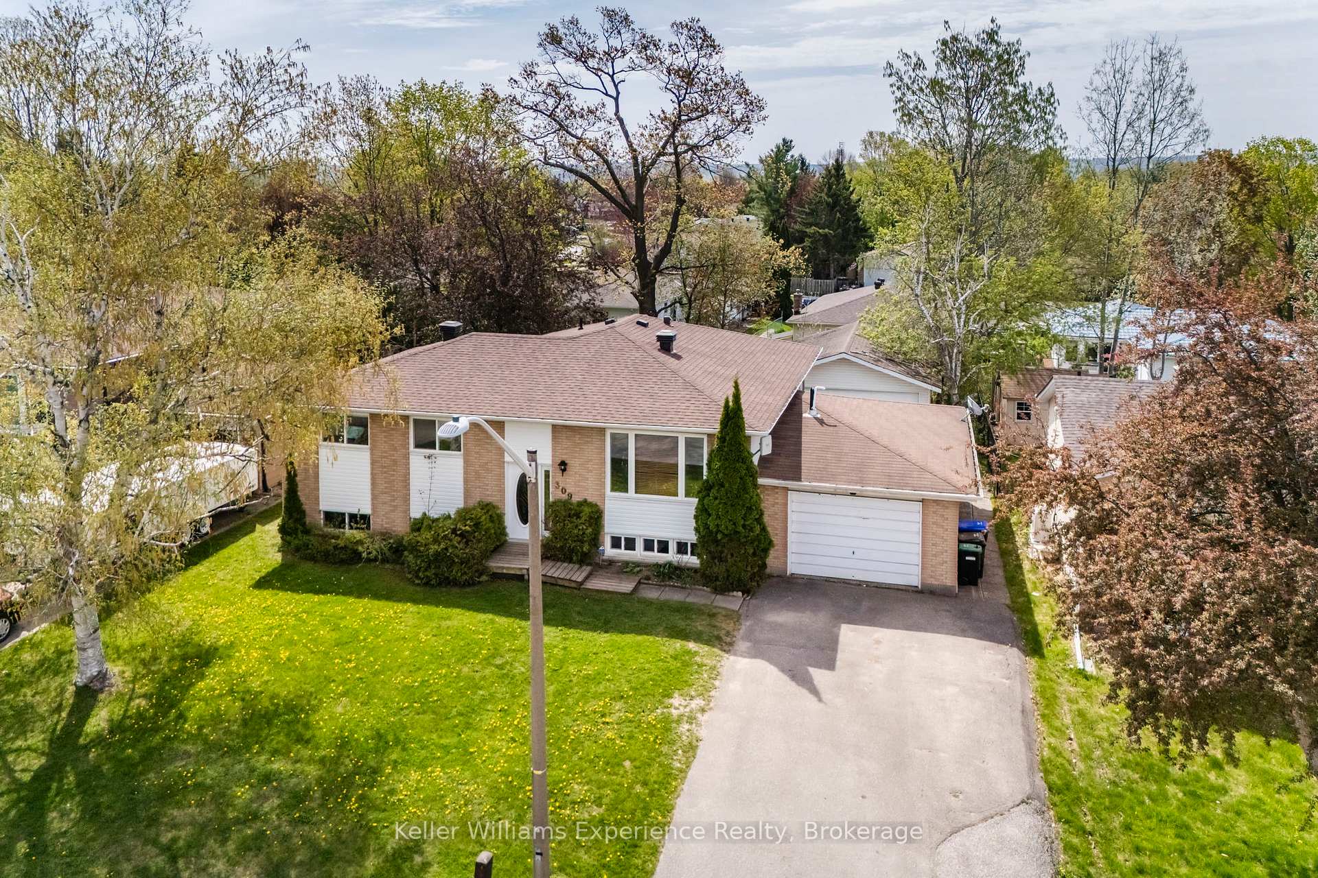 Photo 34 of 309 Lescaut Road, Midland — HOMEH