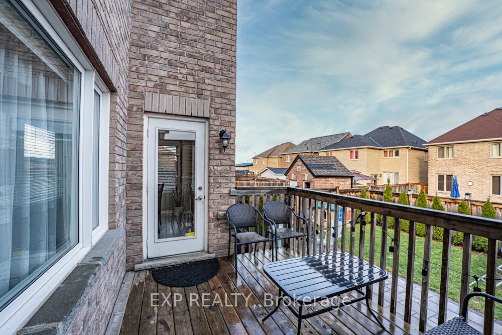 Photo 13 of 2089 Galloway Street, Innisfil, Alcona — HOMEH