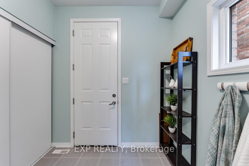Photo 16 of 2089 Galloway Street, Innisfil, Alcona — HOMEH
