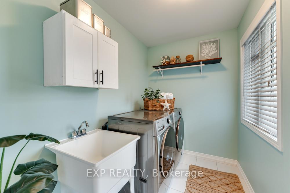 Photo 25 of 2089 Galloway Street, Innisfil, Alcona — HOMEH