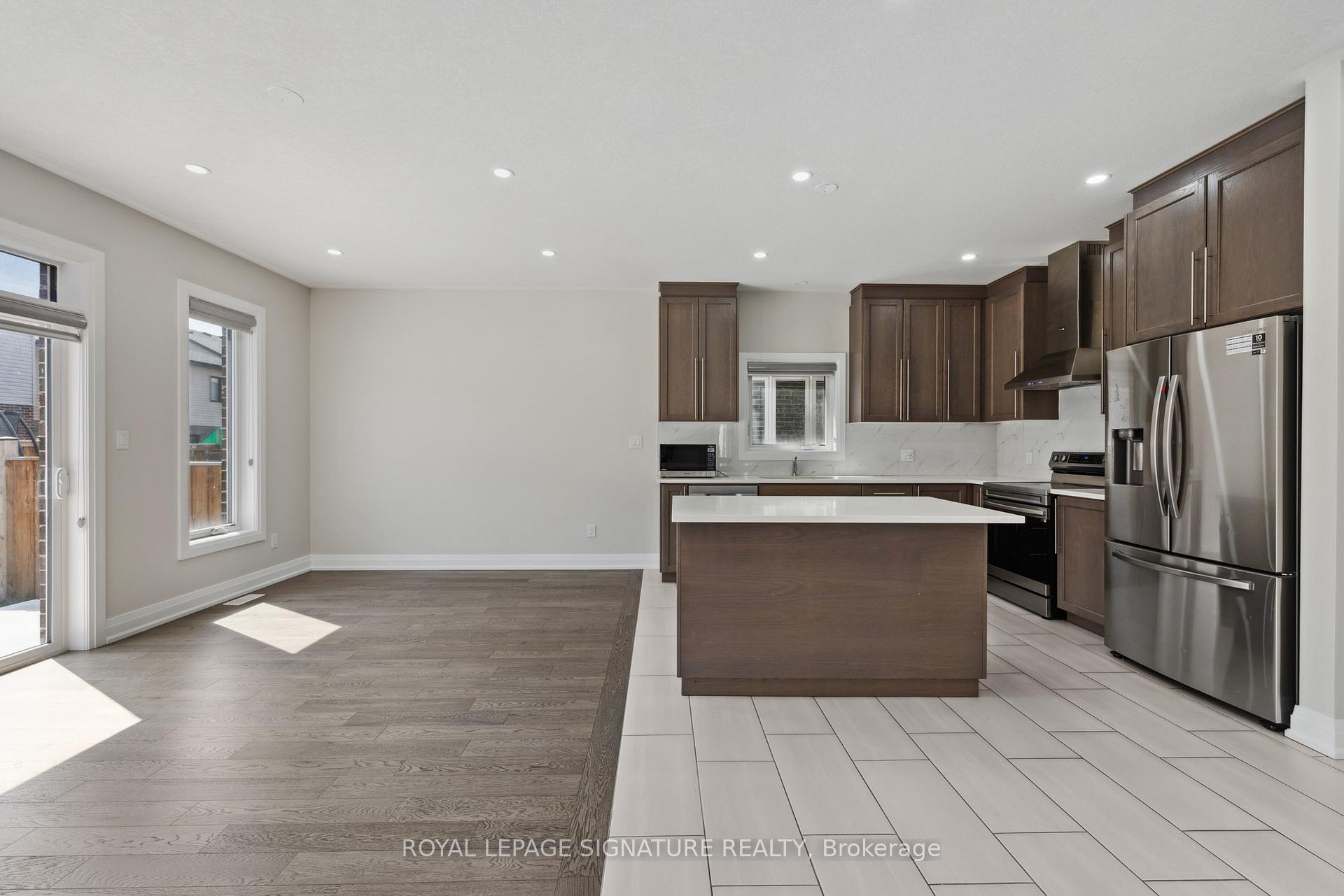 Photo 10 of 135 Ian Ormston Drive, Kitchener — HOMEH