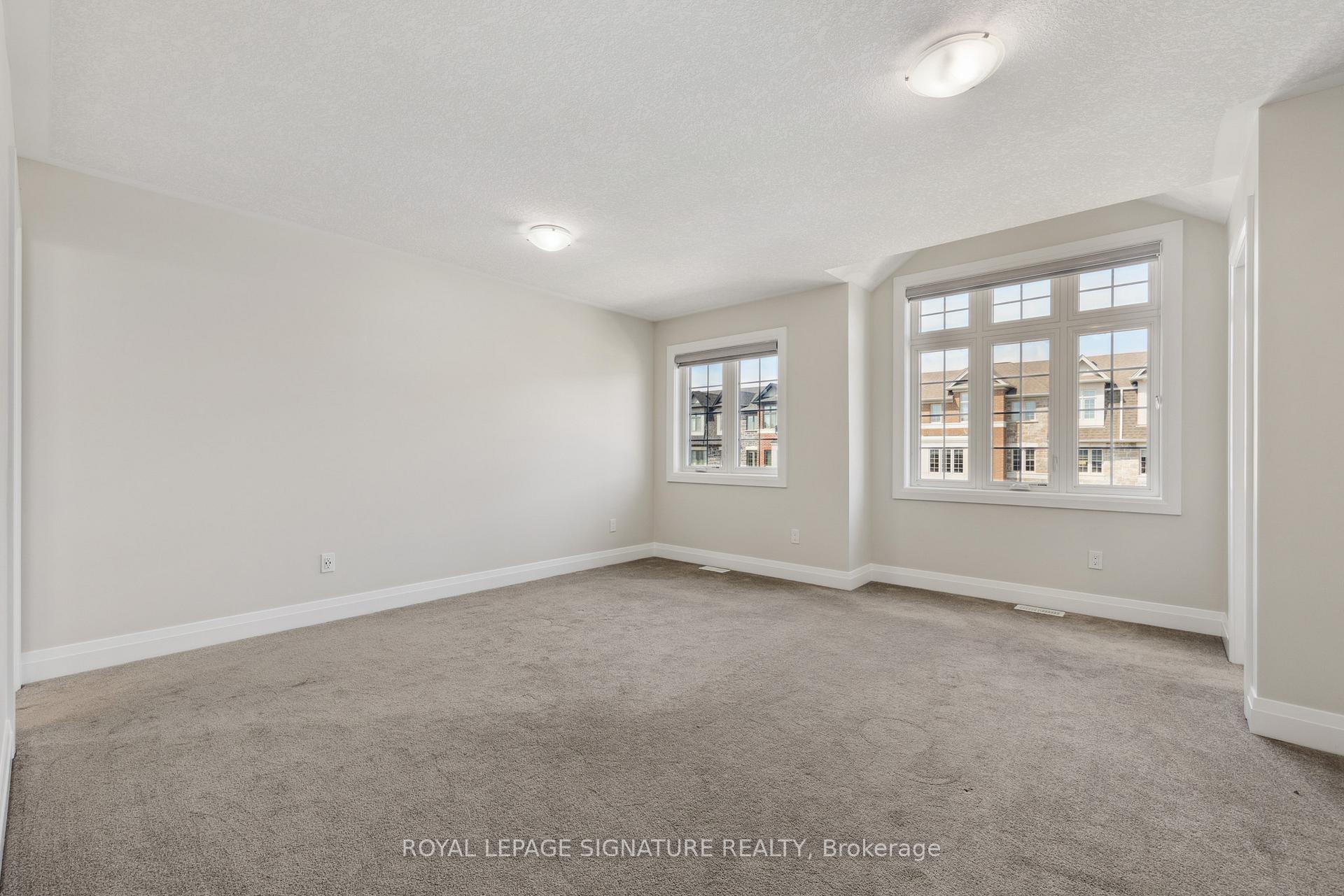 Photo 15 of 135 Ian Ormston Drive, Kitchener — HOMEH