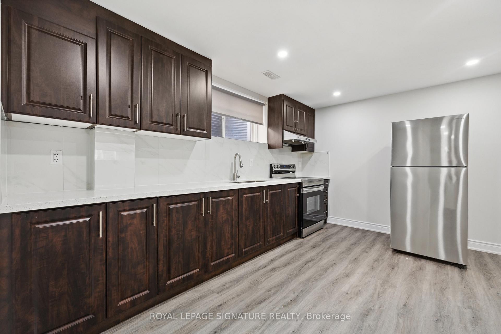 Photo 37 of 135 Ian Ormston Drive, Kitchener — HOMEH
