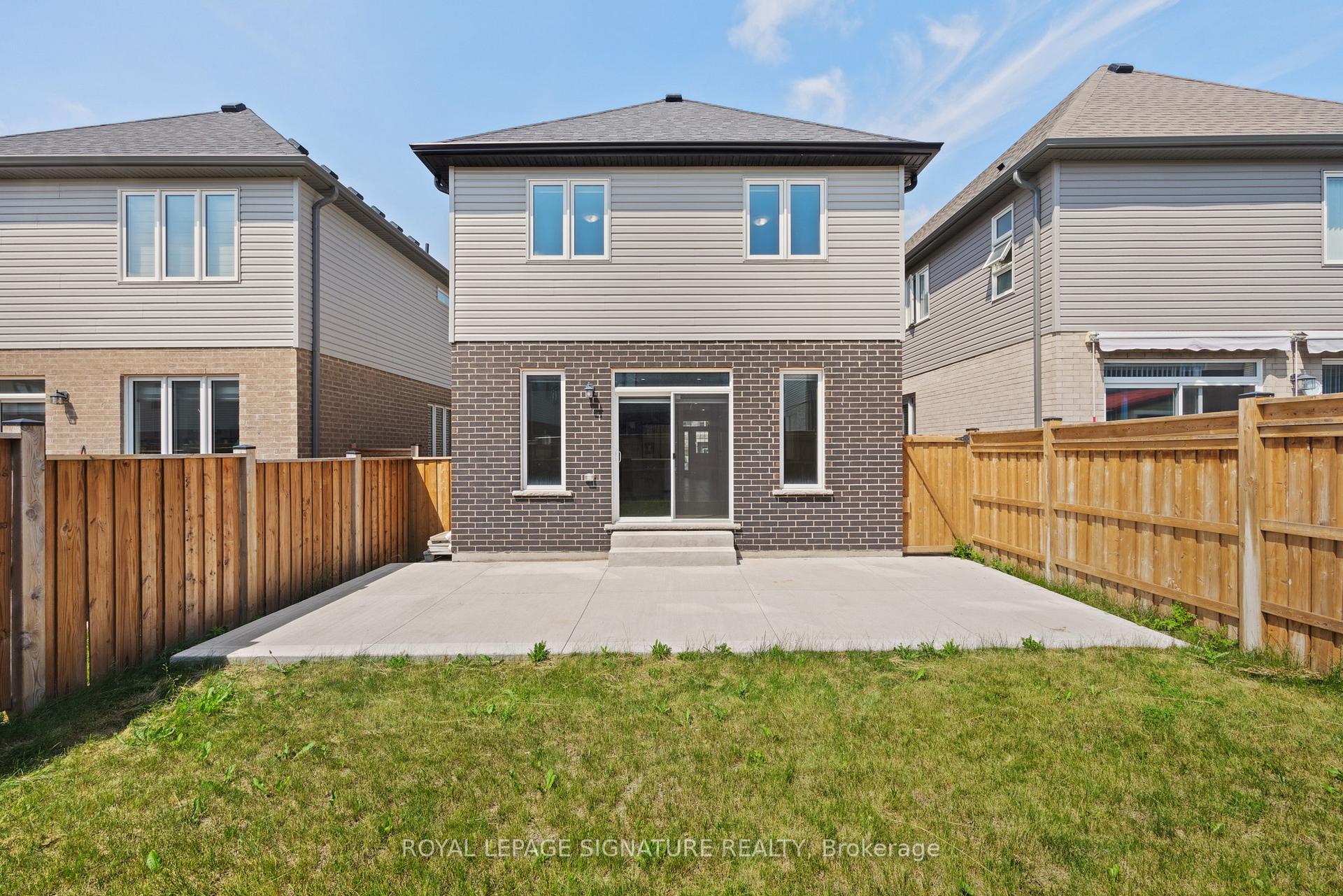 Photo 43 of 135 Ian Ormston Drive, Kitchener — HOMEH