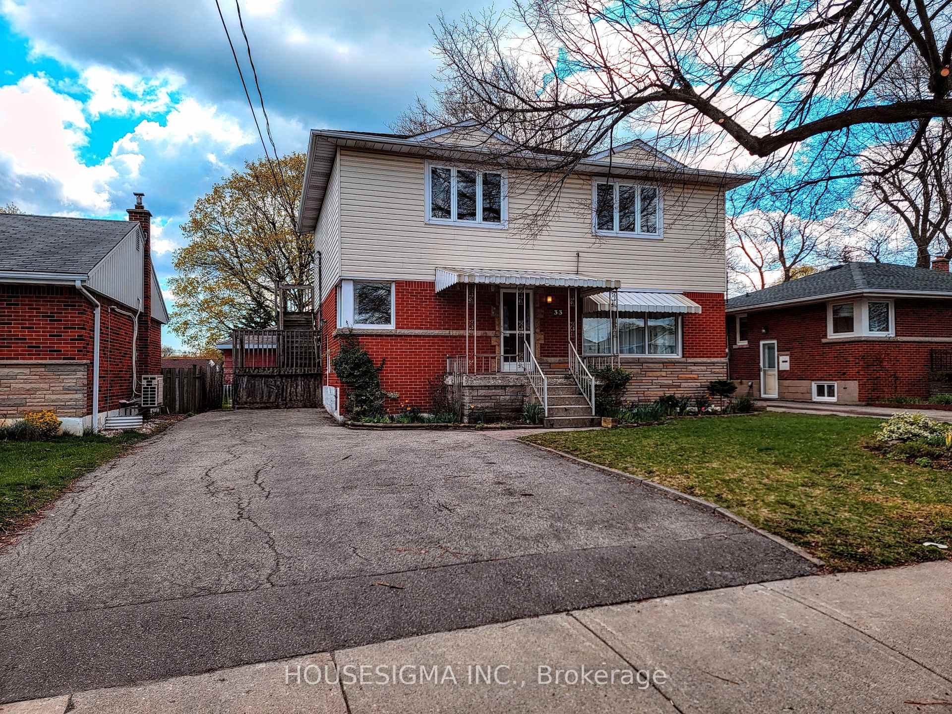 Photo 1 of Unit UPPER, 33 Warren Avenue, Hamilton, Balfour — HOMEH