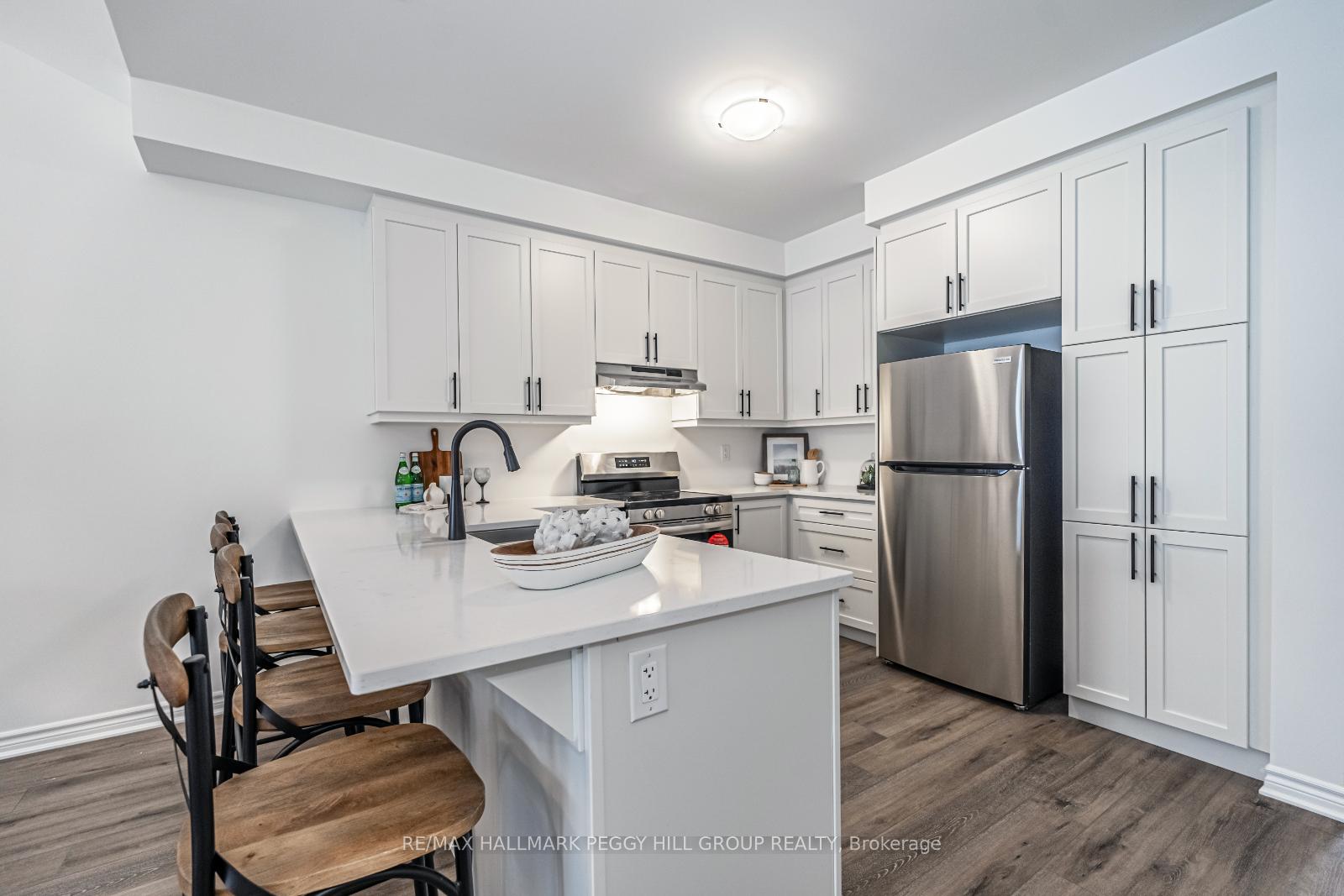 Photo 6 of 2906 Weatherill Place, Innisfil, Rural Innisfil — HOMEH