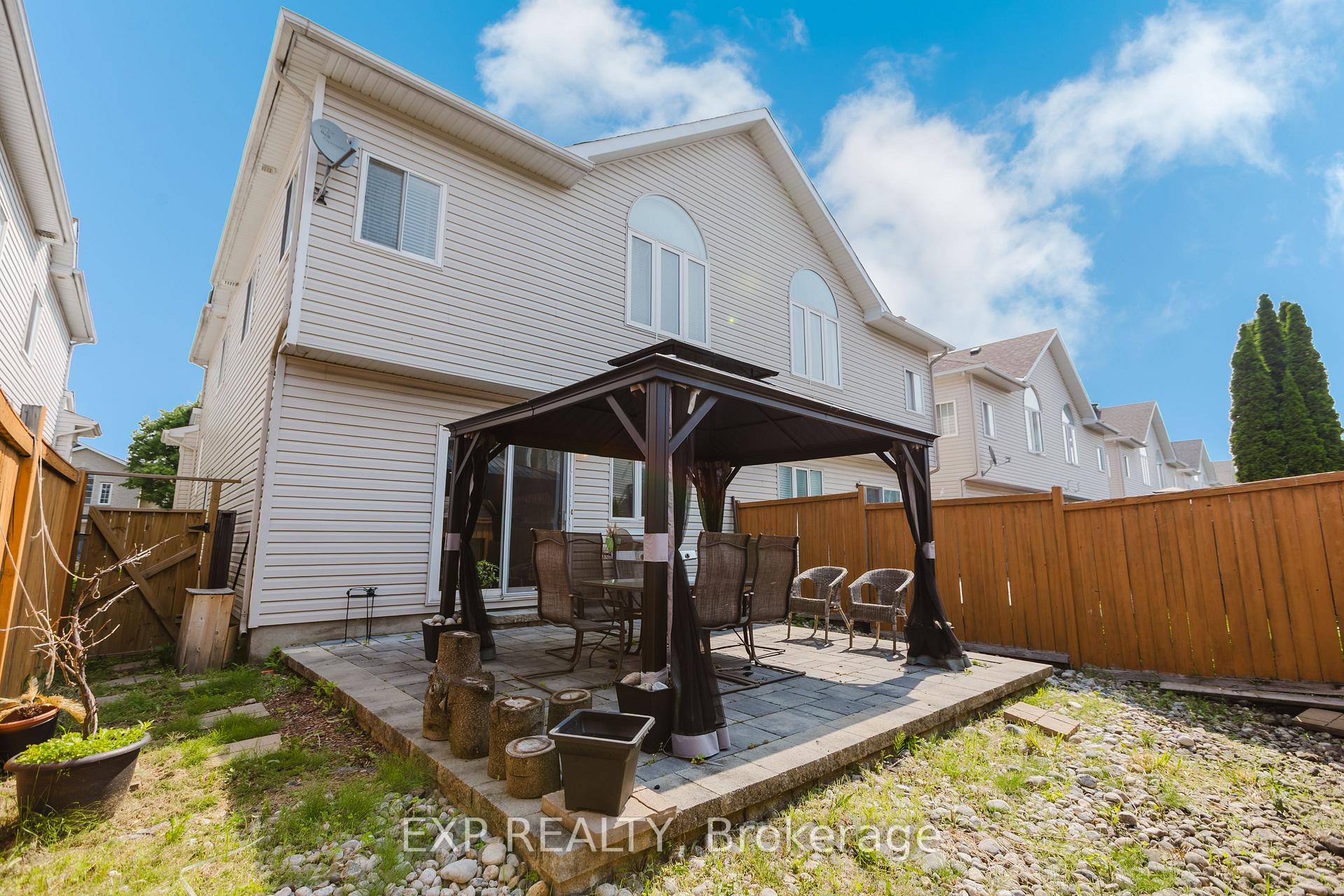 Photo 35 of 29 Castle Glen Crescent, Ottawa, Kanata - Glencairn/Hazeldean — HOMEH