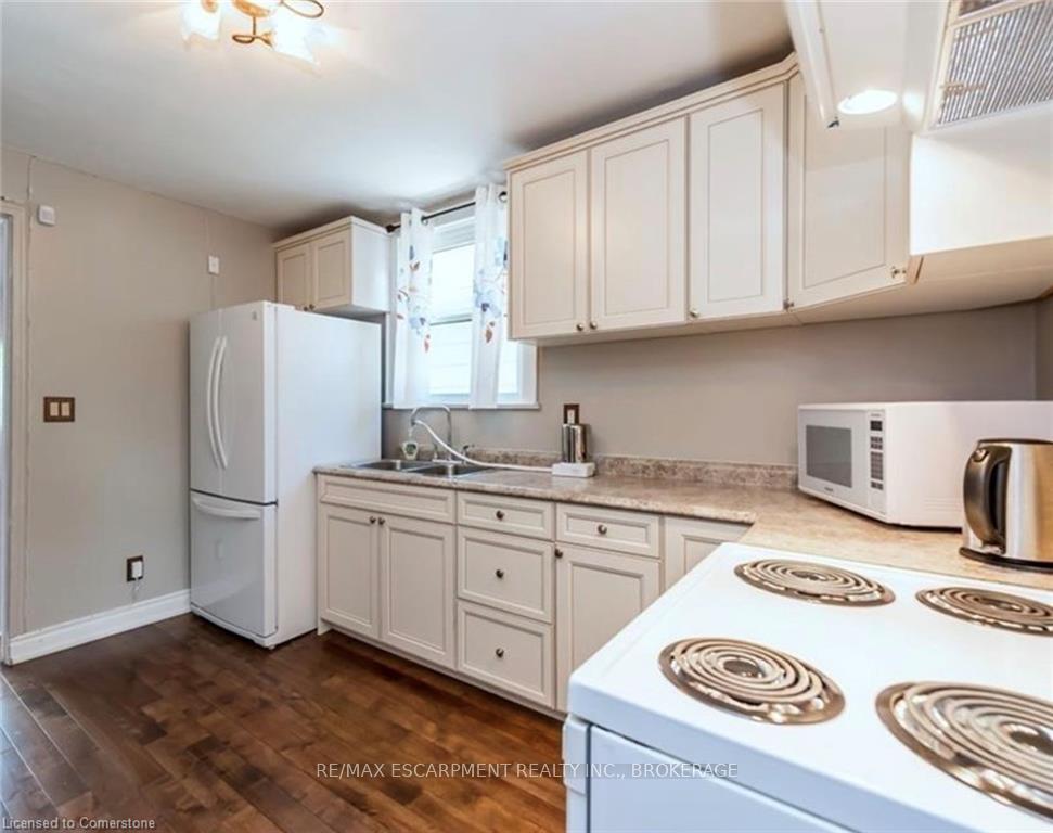 Photo 5 of 18 Merchison Avenue, Hamilton, Homeside — HOMEH