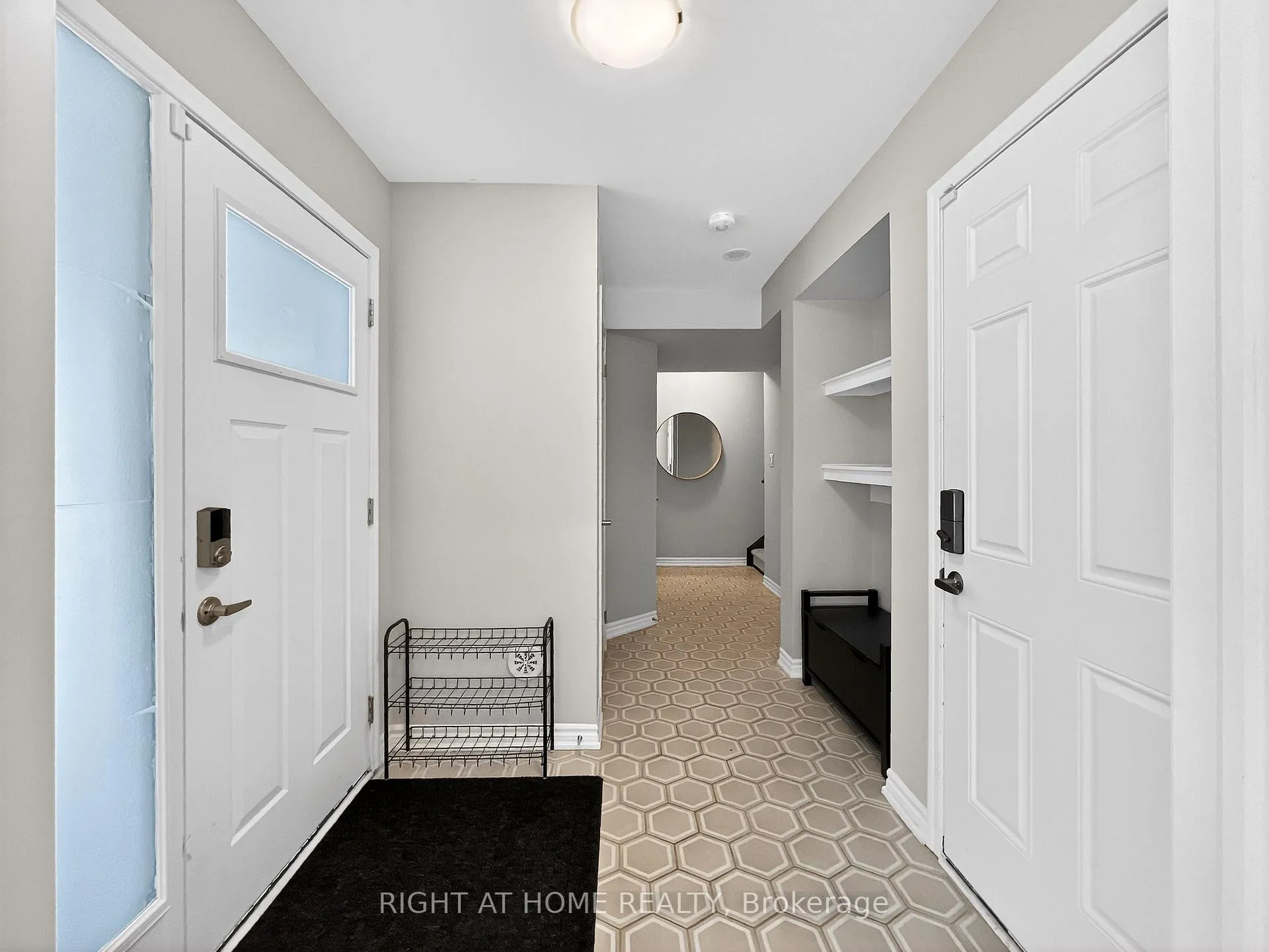 Photo 9 of 1274 Hop Place, Milton, Cobban — HOMEH