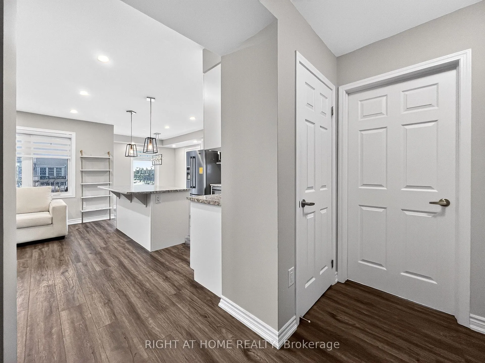 Photo 10 of 1274 Hop Place, Milton, Cobban — HOMEH