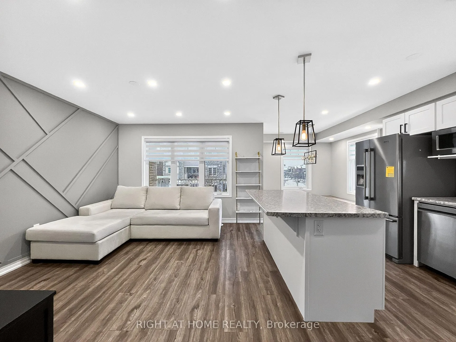 Photo 11 of 1274 Hop Place, Milton, Cobban — HOMEH