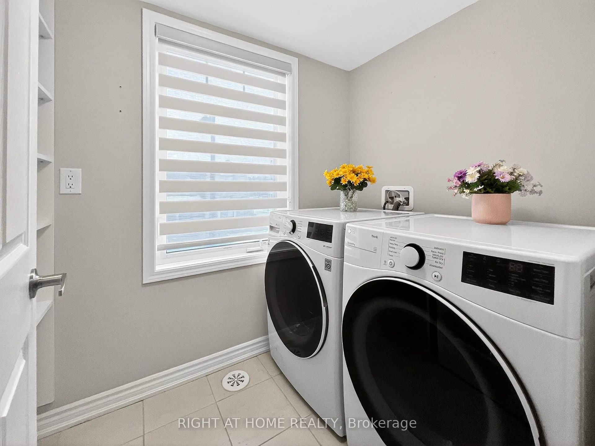 Photo 21 of 1274 Hop Place, Milton, Cobban — HOMEH