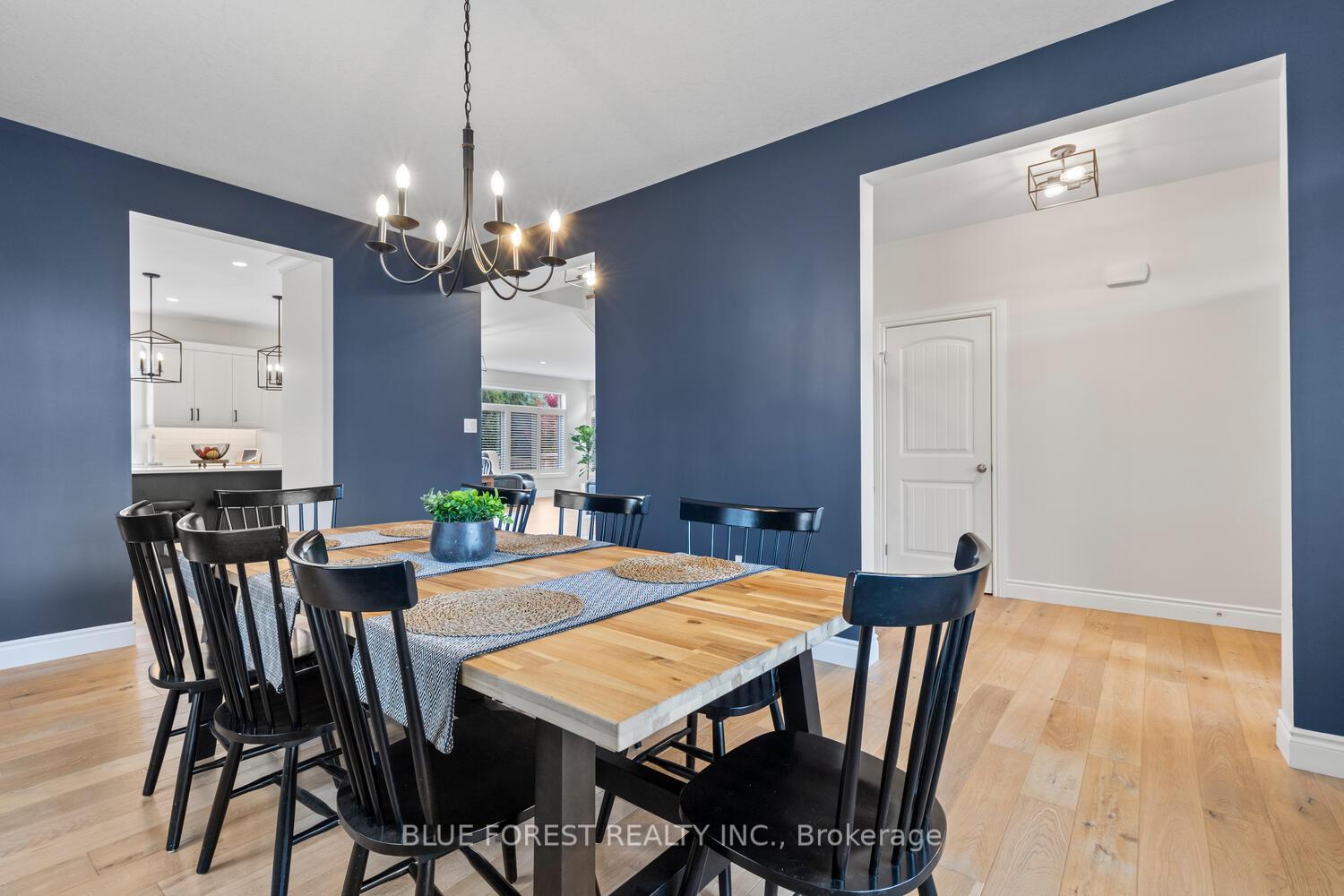 Photo 8 of 12 Violet Court, Middlesex Centre, Ilderton — HOMEH