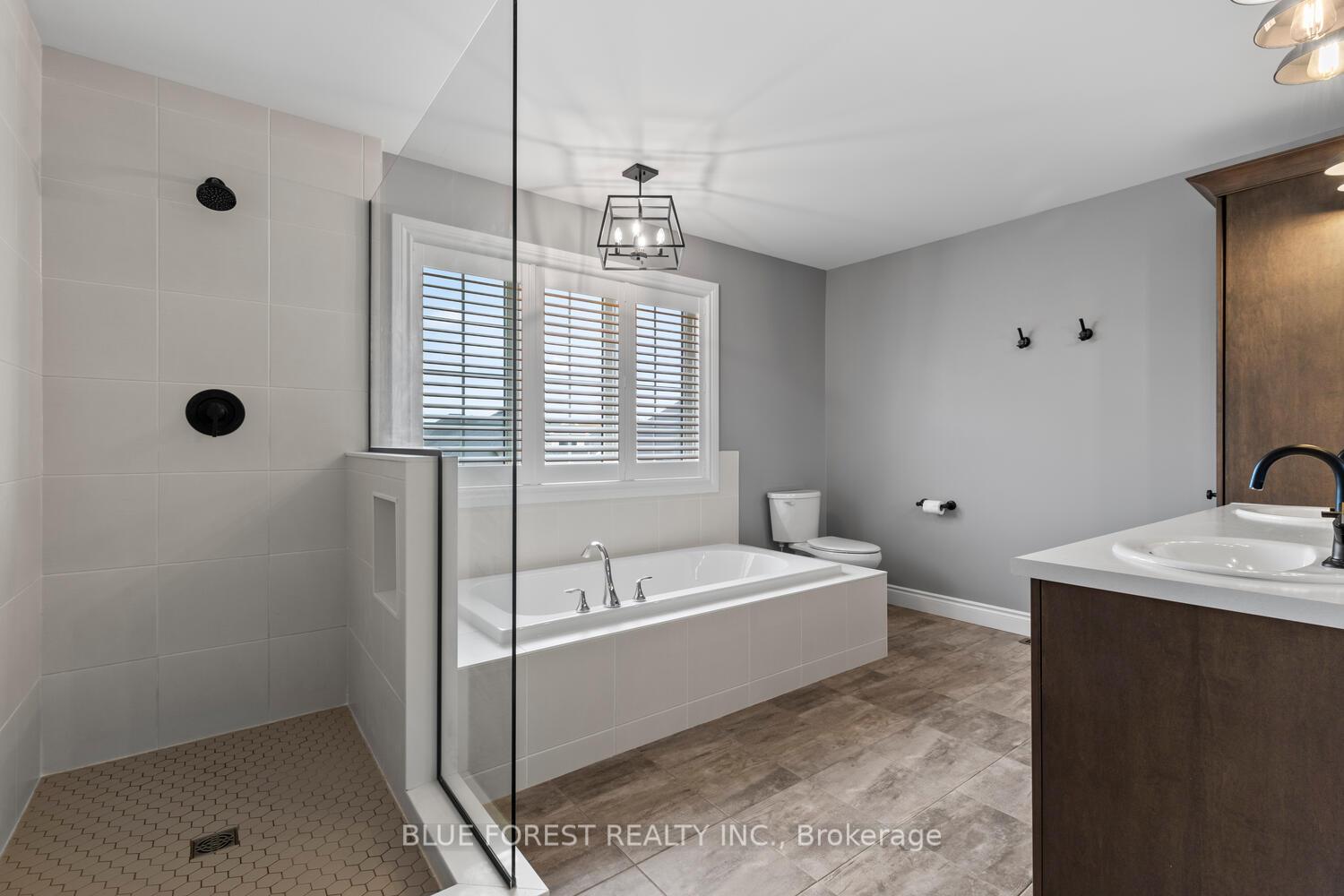 Photo 25 of 12 Violet Court, Middlesex Centre, Ilderton — HOMEH