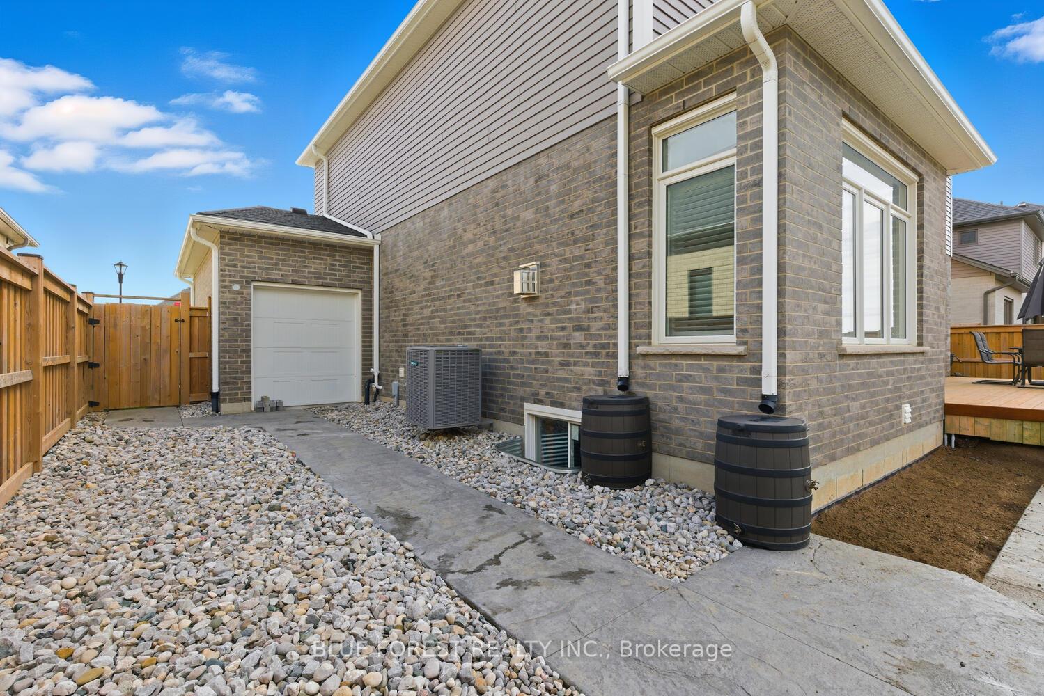 Photo 46 of 12 Violet Court, Middlesex Centre, Ilderton — HOMEH